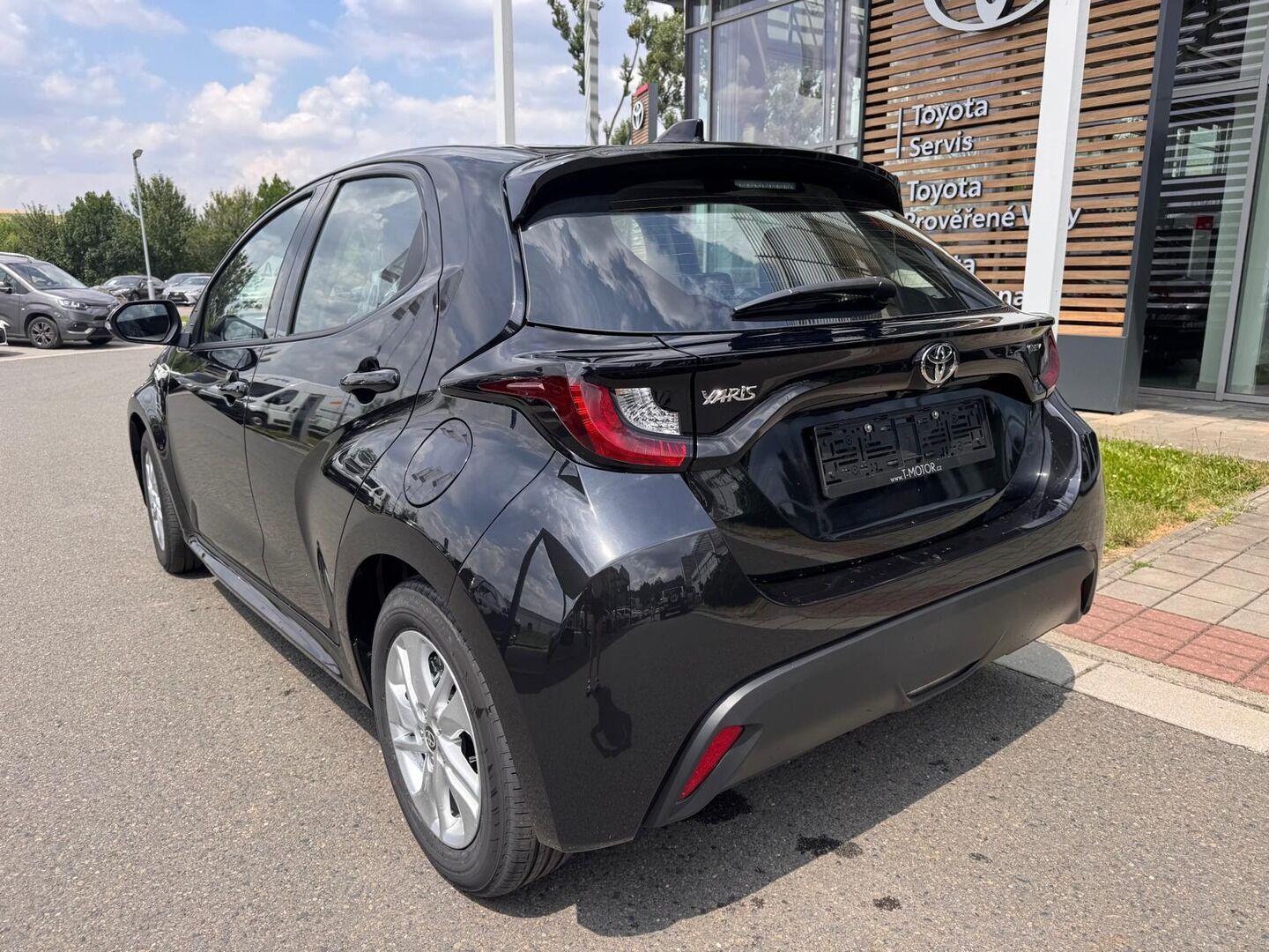 Toyota Yaris, 1.5 Comfort - fotka 6