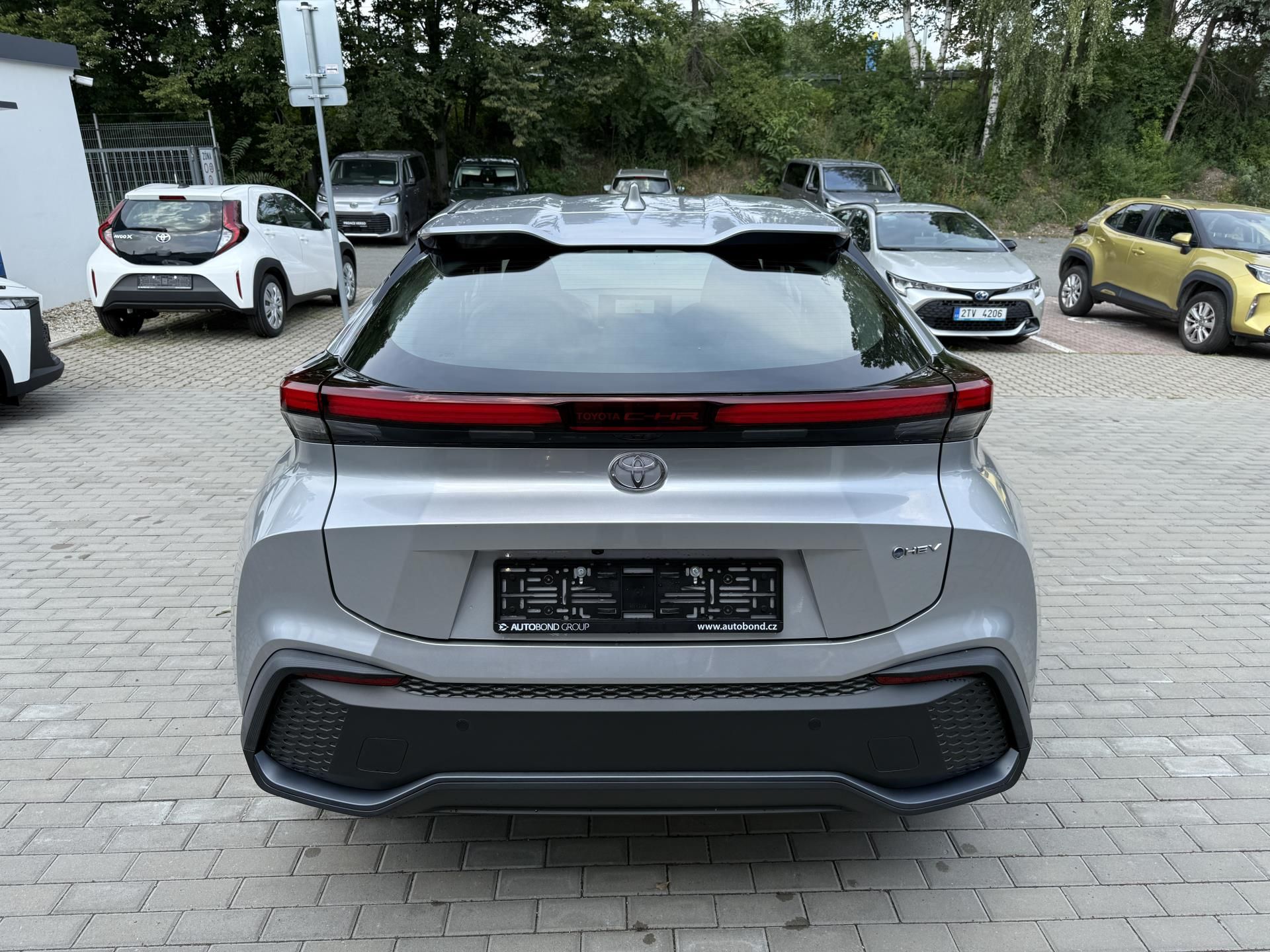 Toyota C-HR, 1.8 HEV Comfort Business - fotka 5