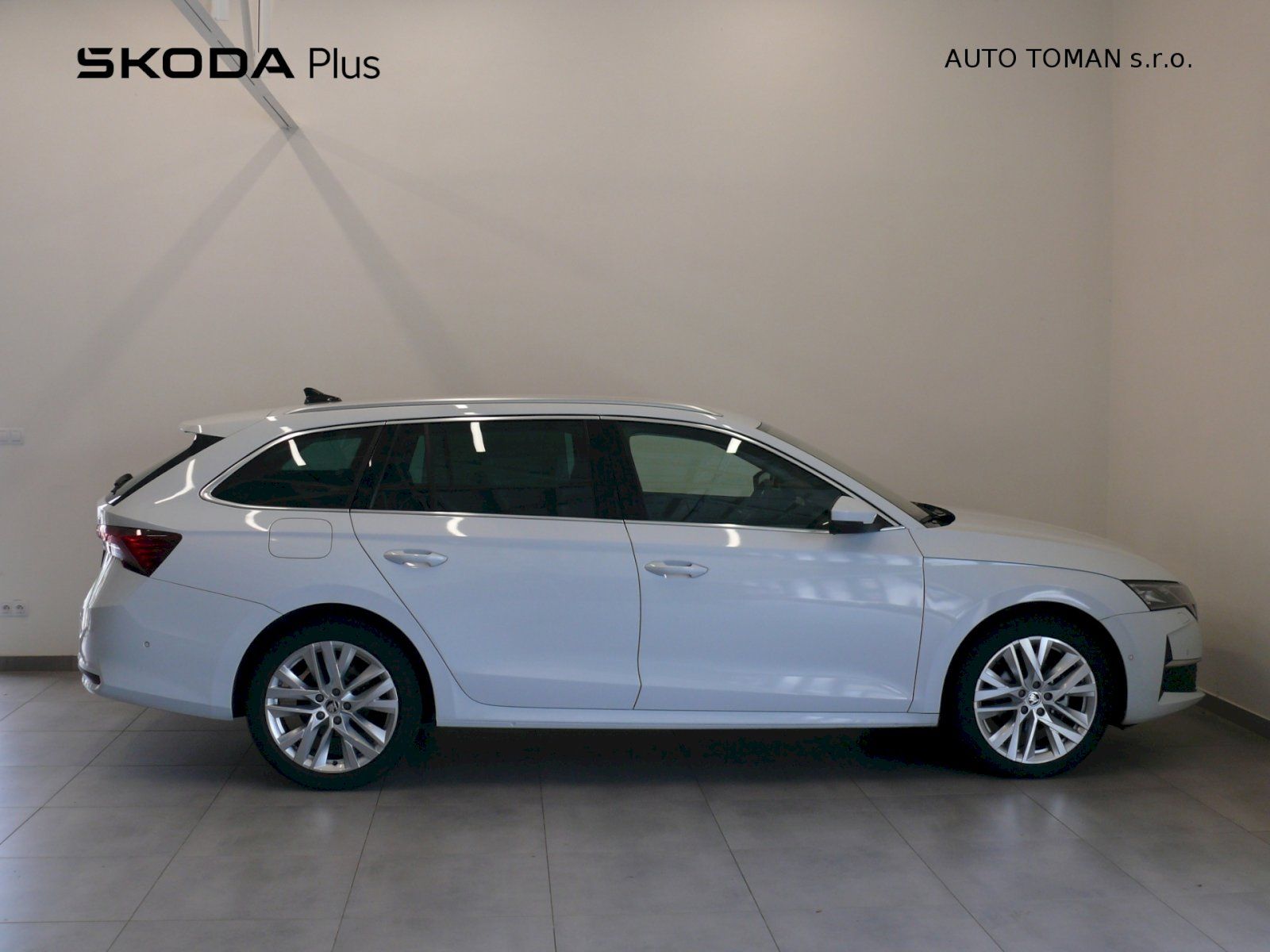Škoda Octavia, Combi 2.0 TDI 110kW DSG Top Se - fotka 6