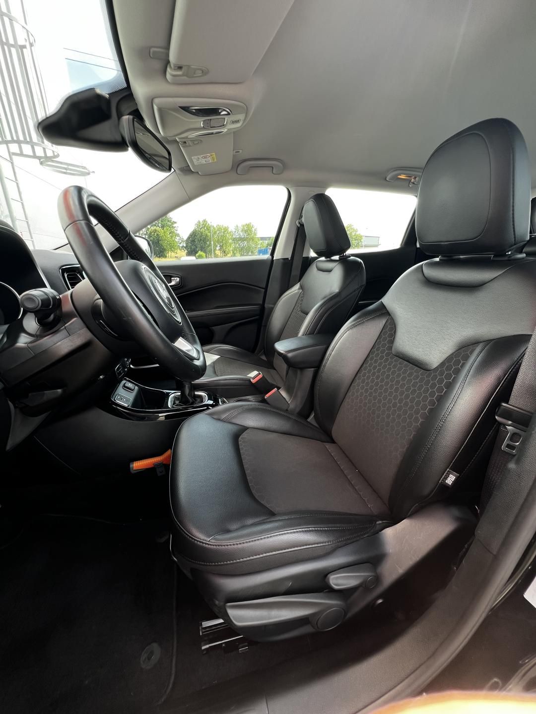 Jeep Compass, 1.4 MultiAir 103kW Night Eagle - fotka 6