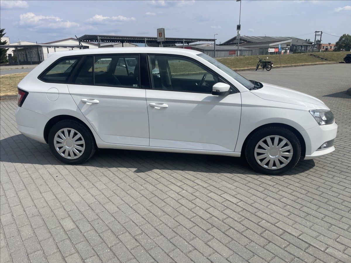 Škoda Fabia, 1,4 TDi 66kw Klima Tempomat CZ - fotka 5