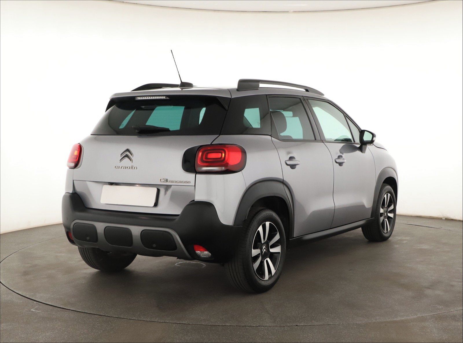 Citroën C3 Aircross, 1.2 PureTech, Shine, Automat - fotka 5