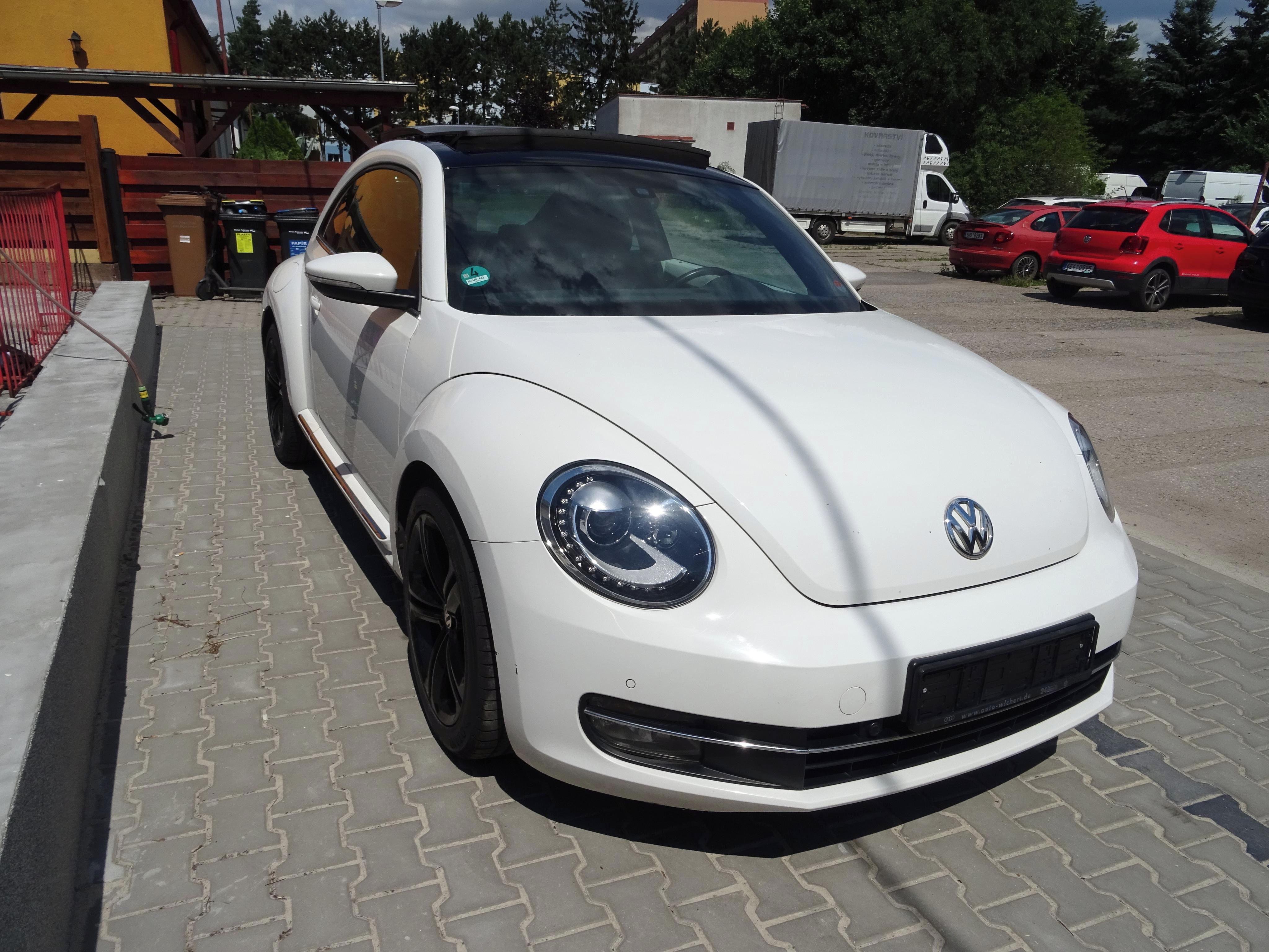 Volkswagen Beetle, 2.0 TDI DESIGN 103 KW DSG XENO - fotka 3