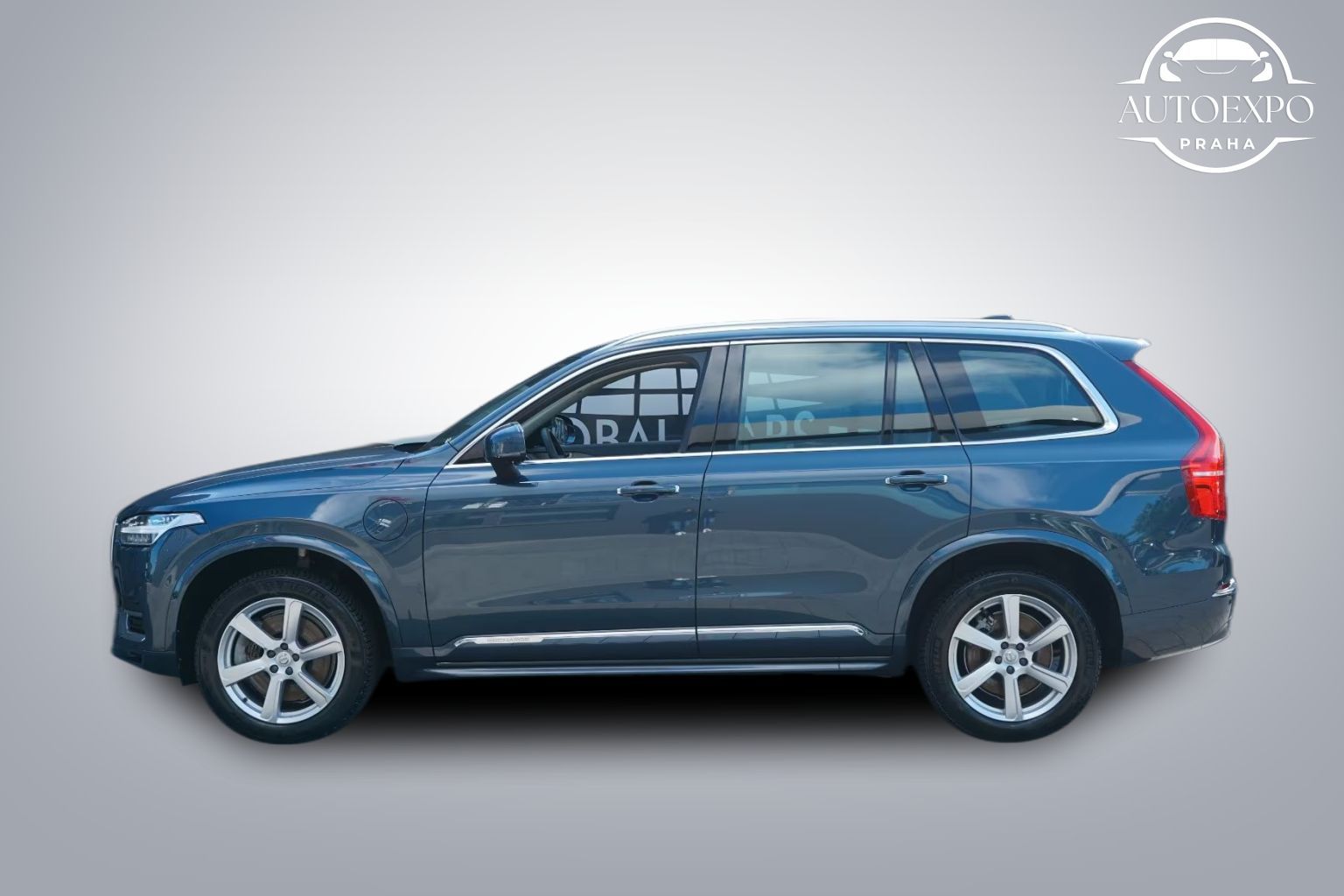 Volvo XC90, T8 RECHARGE PLUG-IN*7míst - fotka 3