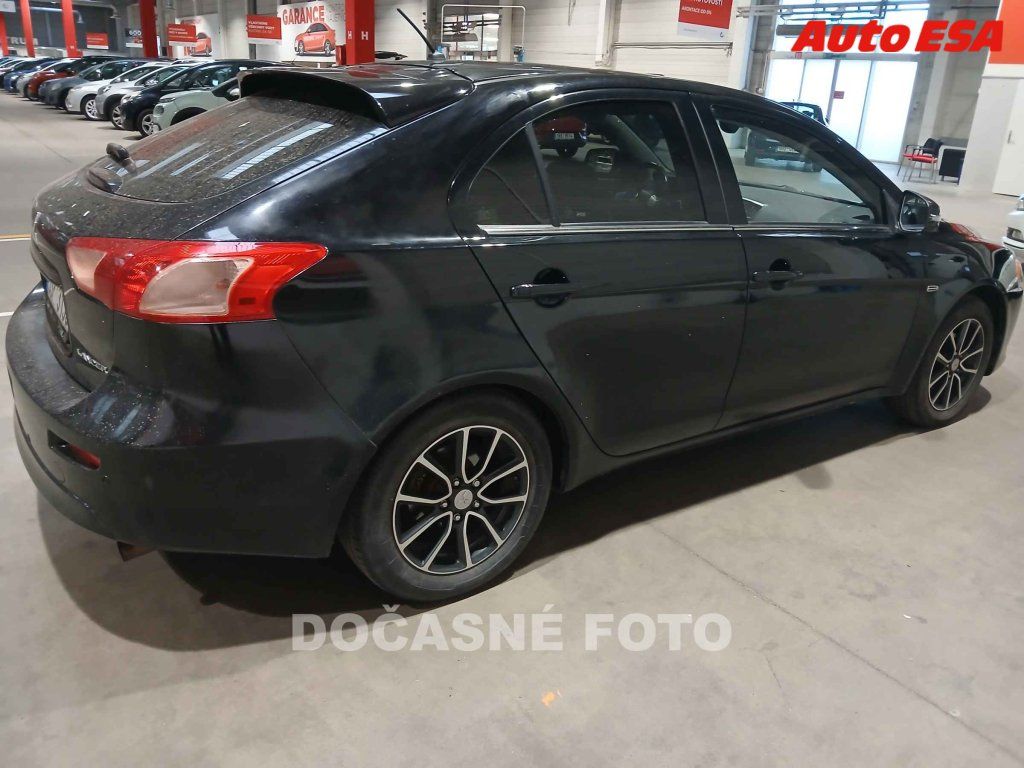 Mitsubishi Lancer, 1.6. - fotka 2