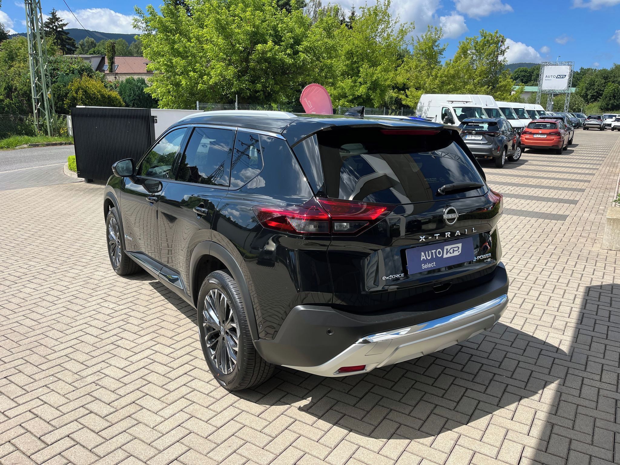 Nissan X-Trail, e-Power 213k e-4orce 4x4 Tekna - fotka 4