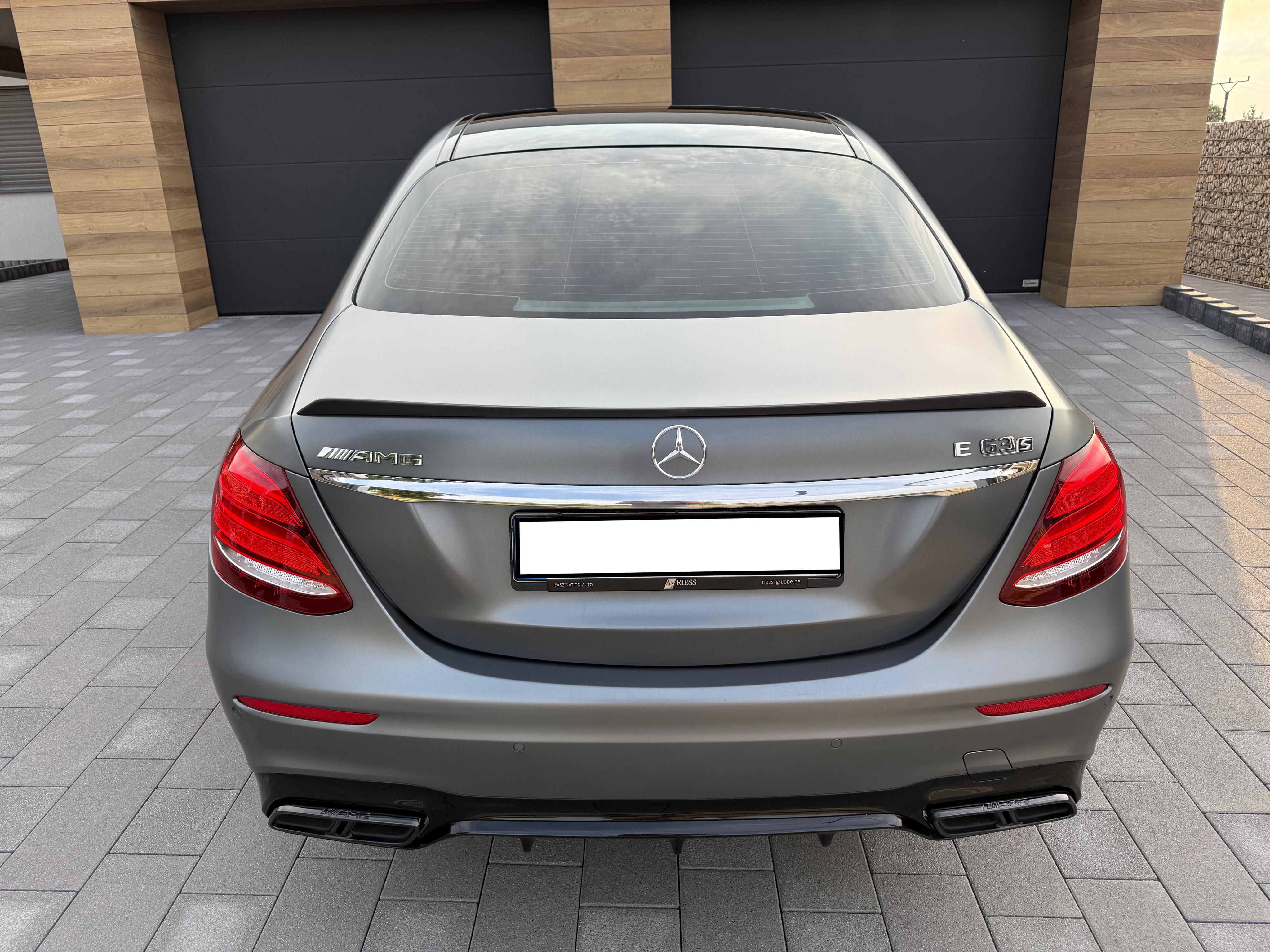 Mercedes-Benz Třídy E, AMG E63S 4MATIC+ Carbon-paket - fotka 2
