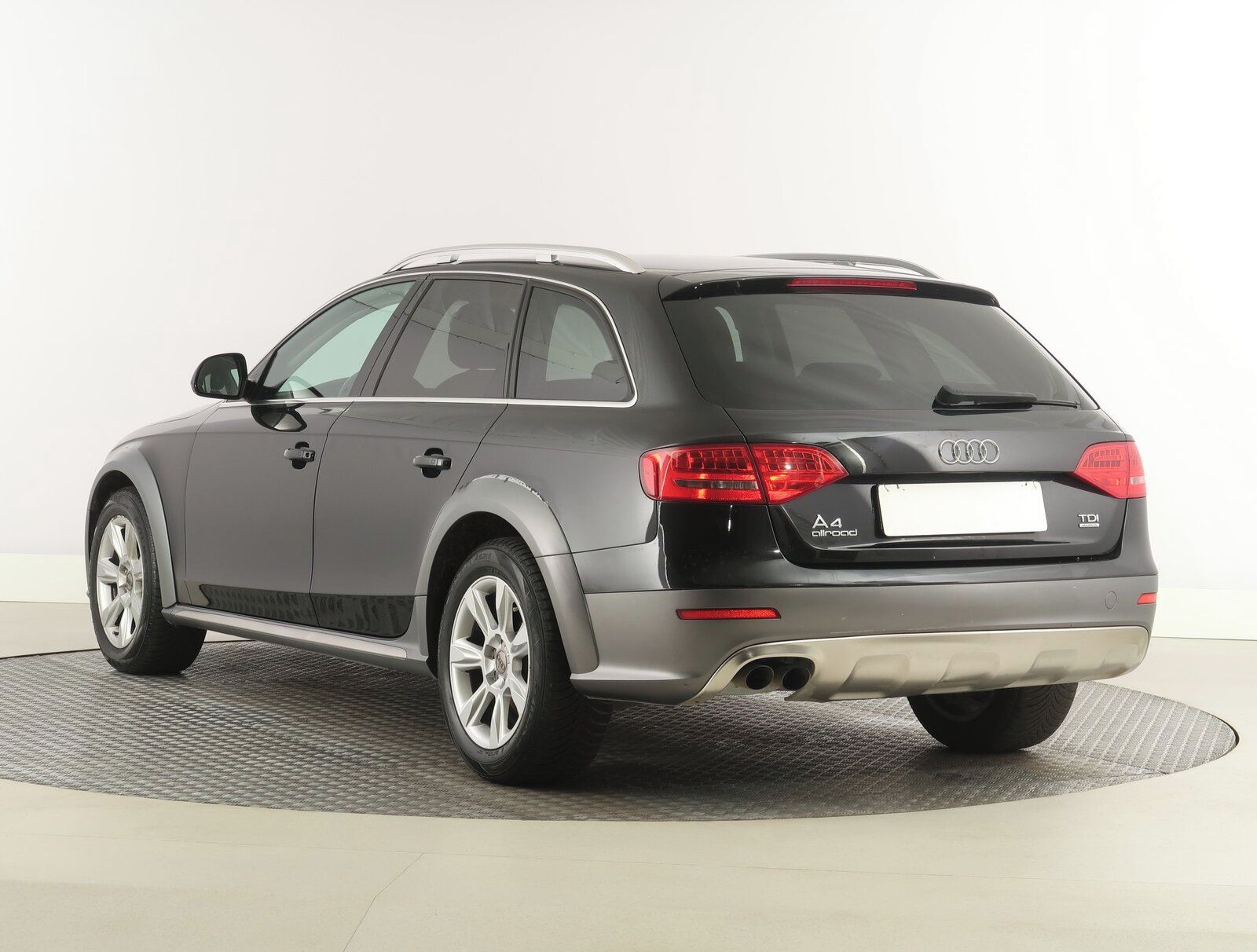 Audi A4 allroad, 2.0 TDI, 4X4, Xenony - fotka 4
