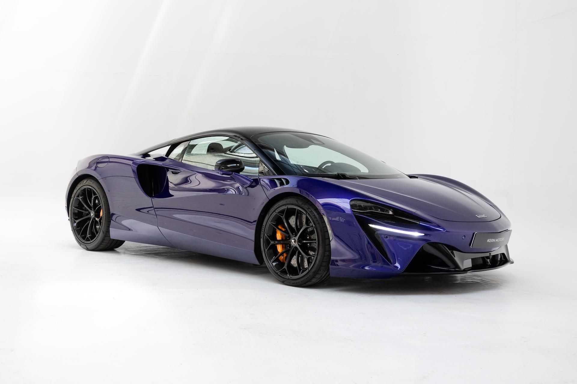 McLaren, Artura*Servis*B&W*Top stav - fotka 3
