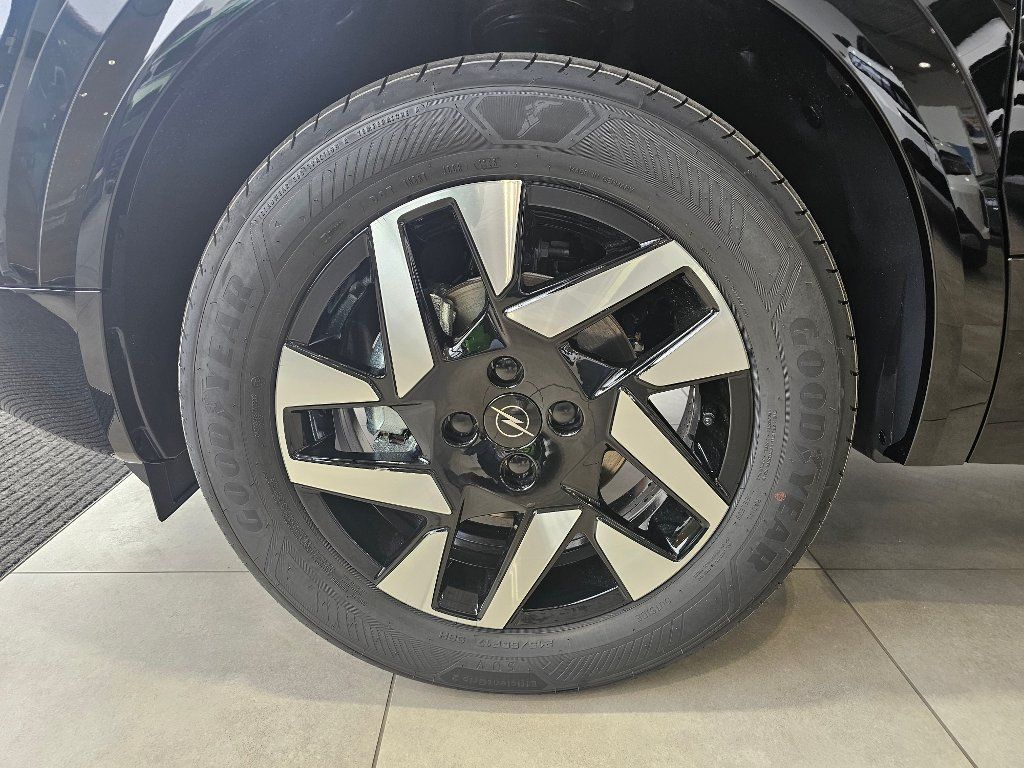 Opel Mokka, Edition 1.2 TURBO 136k MT6 - fotka 5