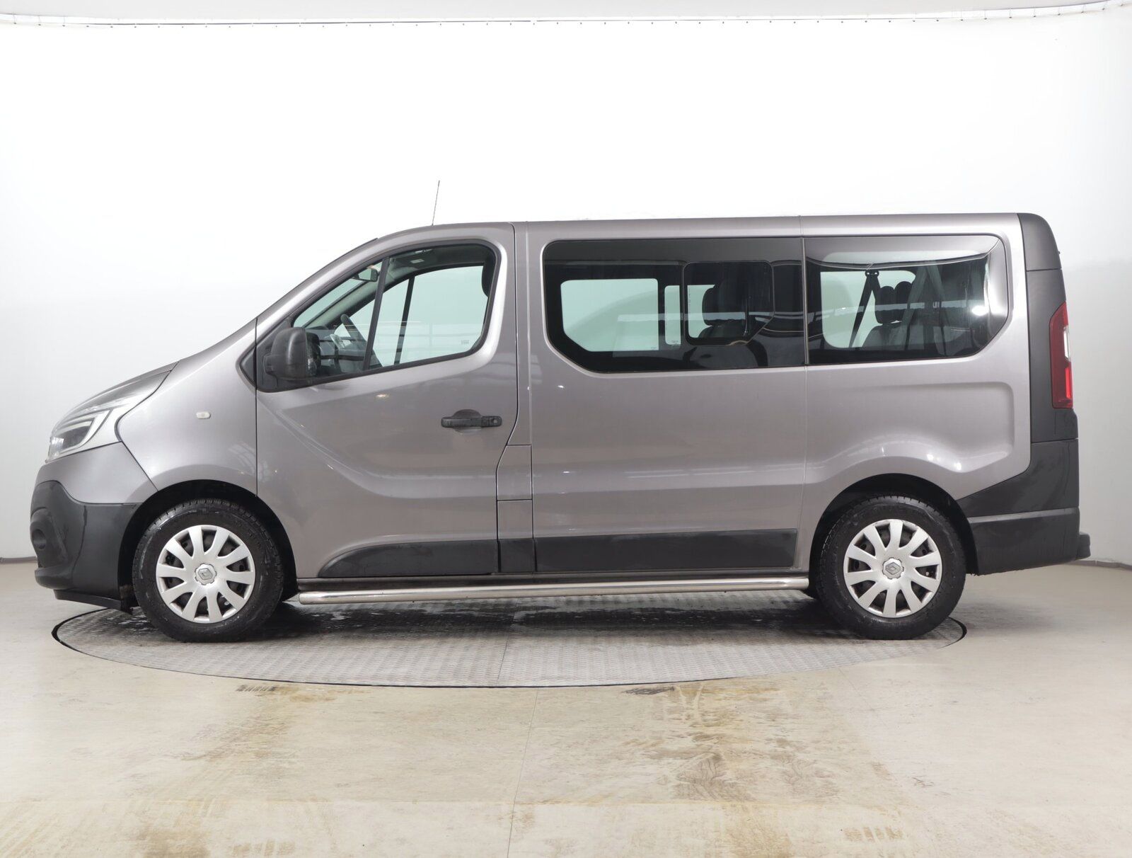Renault Trafic, 2.0 dCi, Bus, 9Míst, Klima - fotka 3