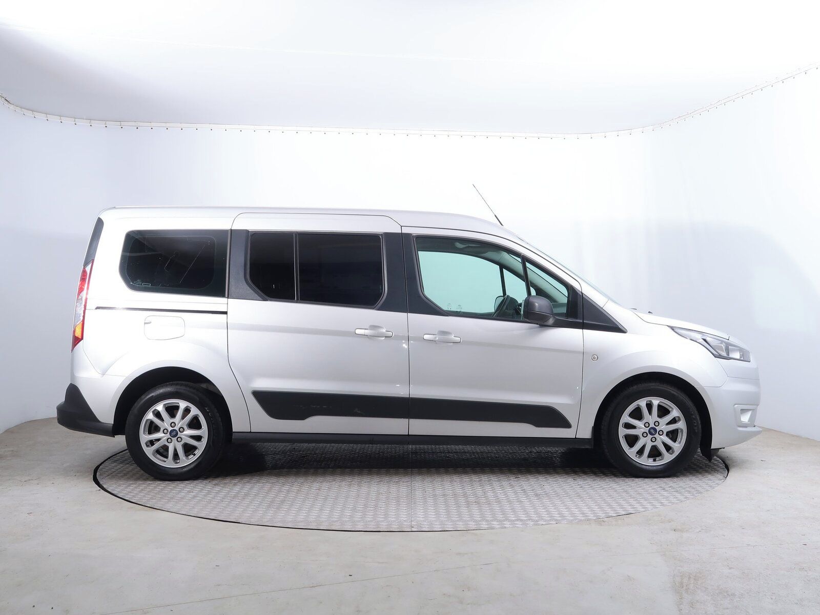 Ford Tourneo Connect, Maxi 1.5 EcoBlue, Trend, 5Míst - fotka 6