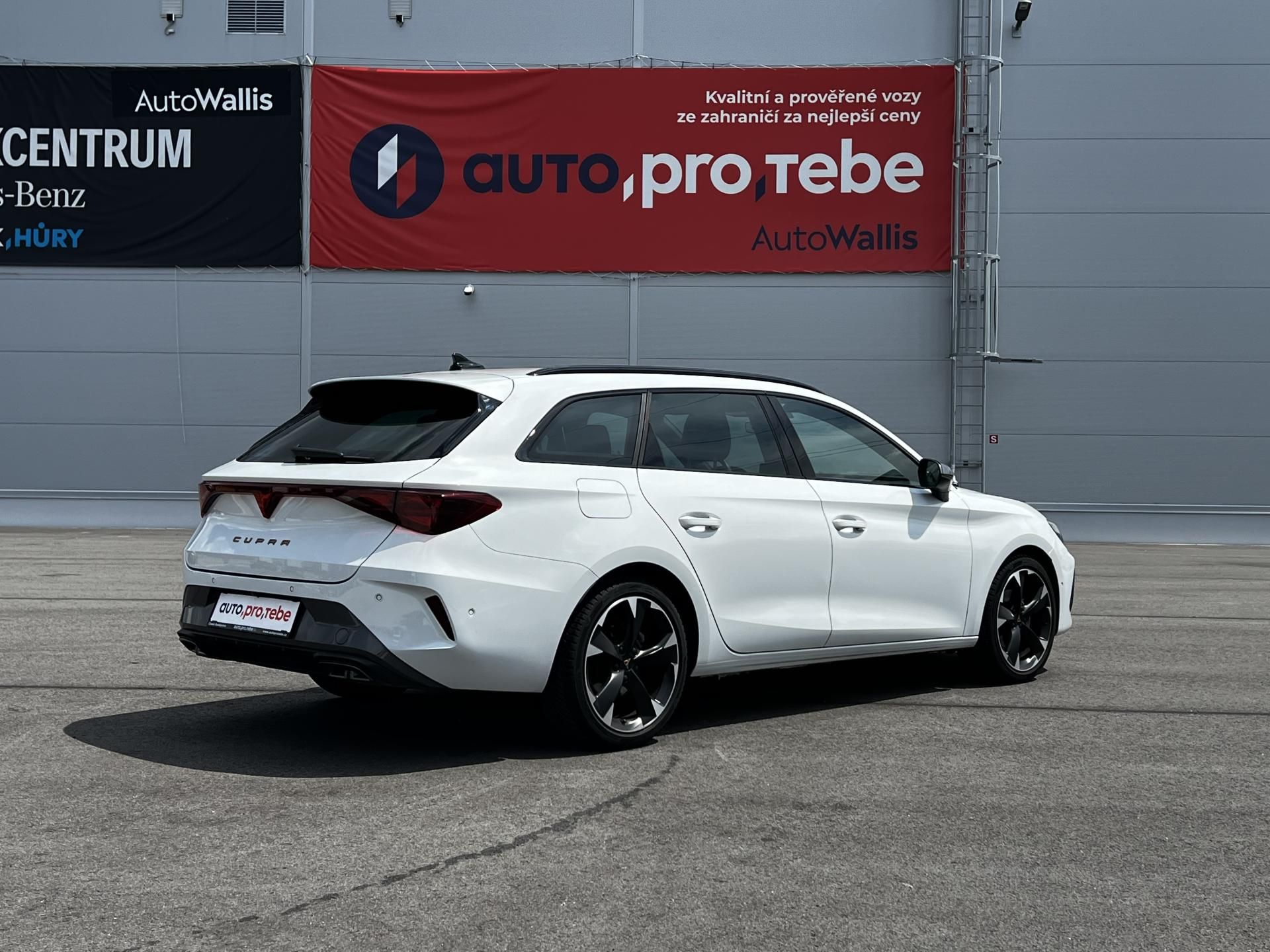 Cupra Leon, 1.5 eTSI 110kW DSG 1.Maj DPH - fotka 4