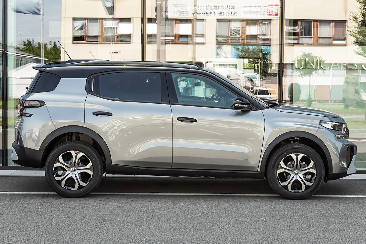 Citroën C3 Aircross, 1,2 PLUS Hybrid 145k Automat - fotka 4