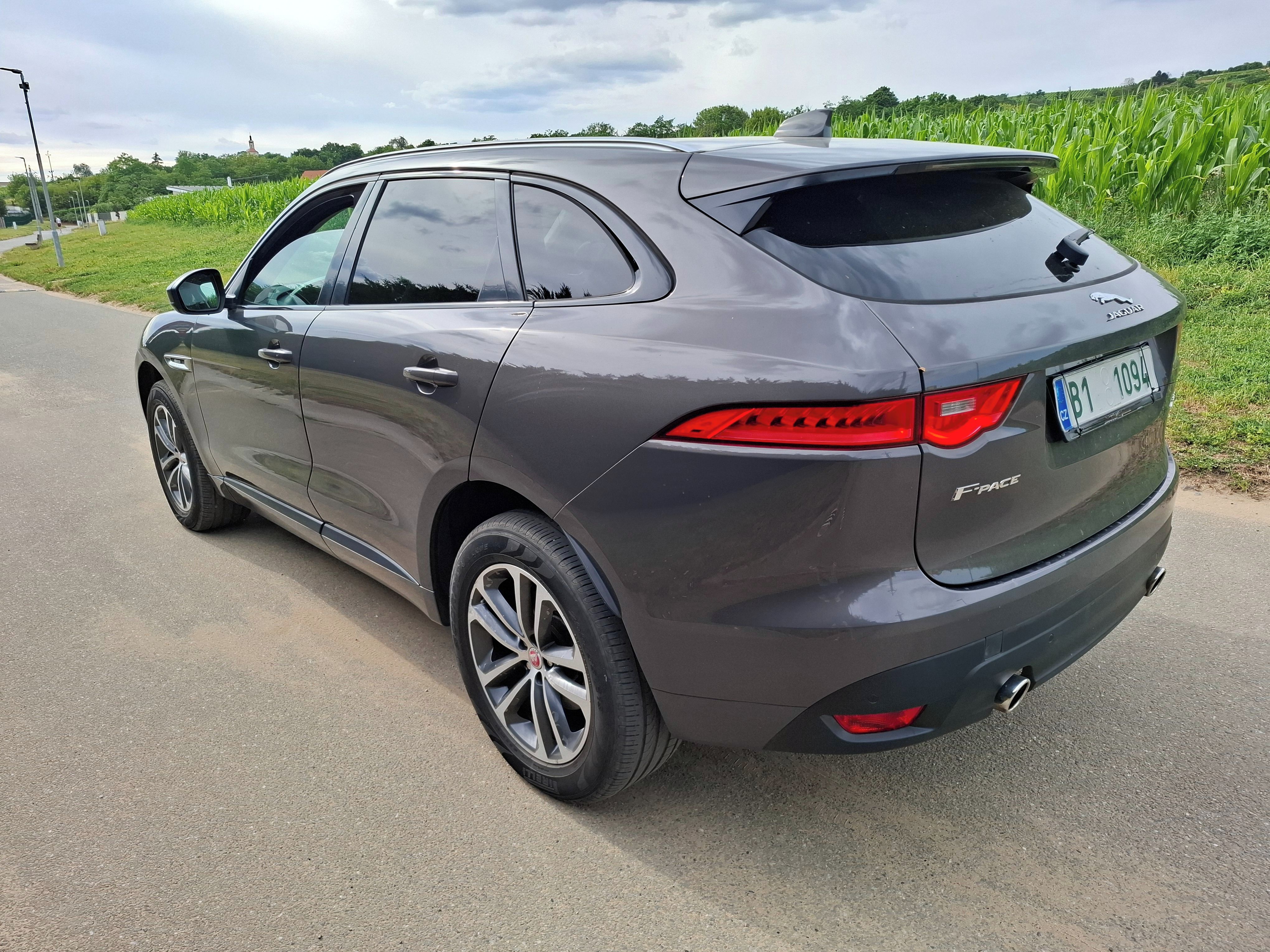 Jaguar F-Pace, 3.0 Diesel 221kw 300ps R-Sport - fotka 4