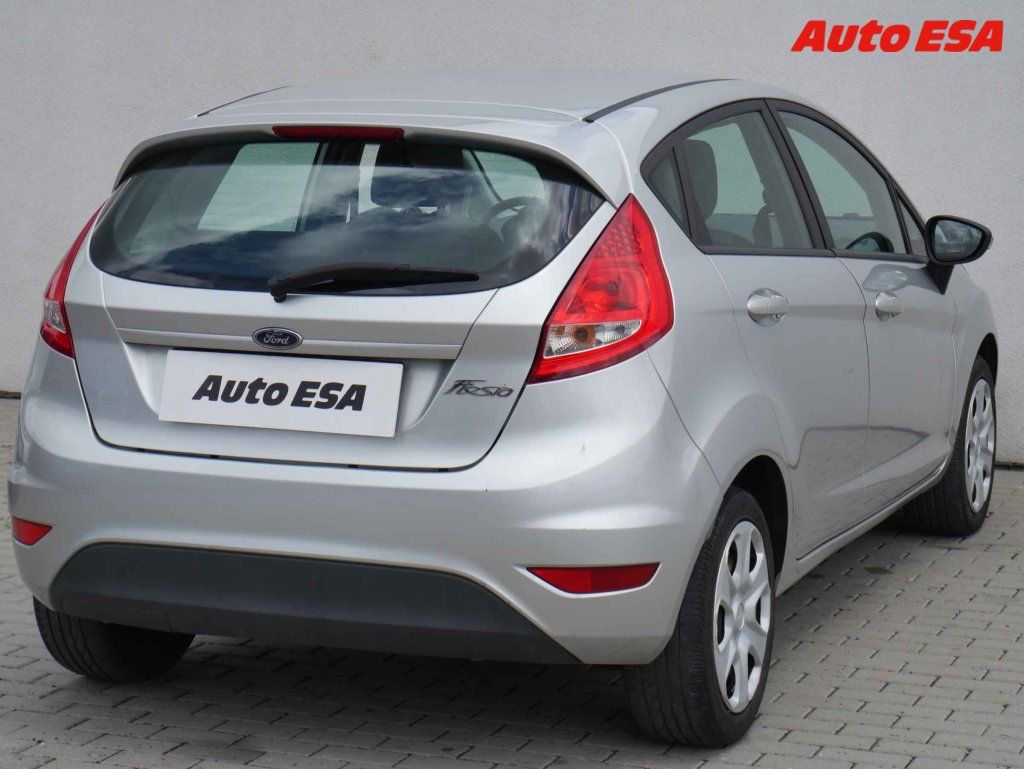 Ford Fiesta, 1.4i - fotka 4