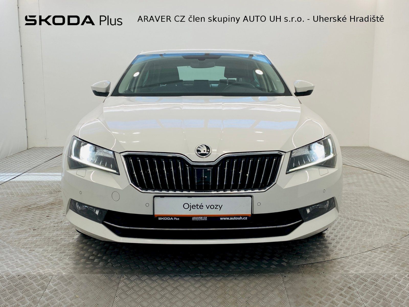 Škoda Superb, 2.0 TDI 110kW Ambition - fotka 4