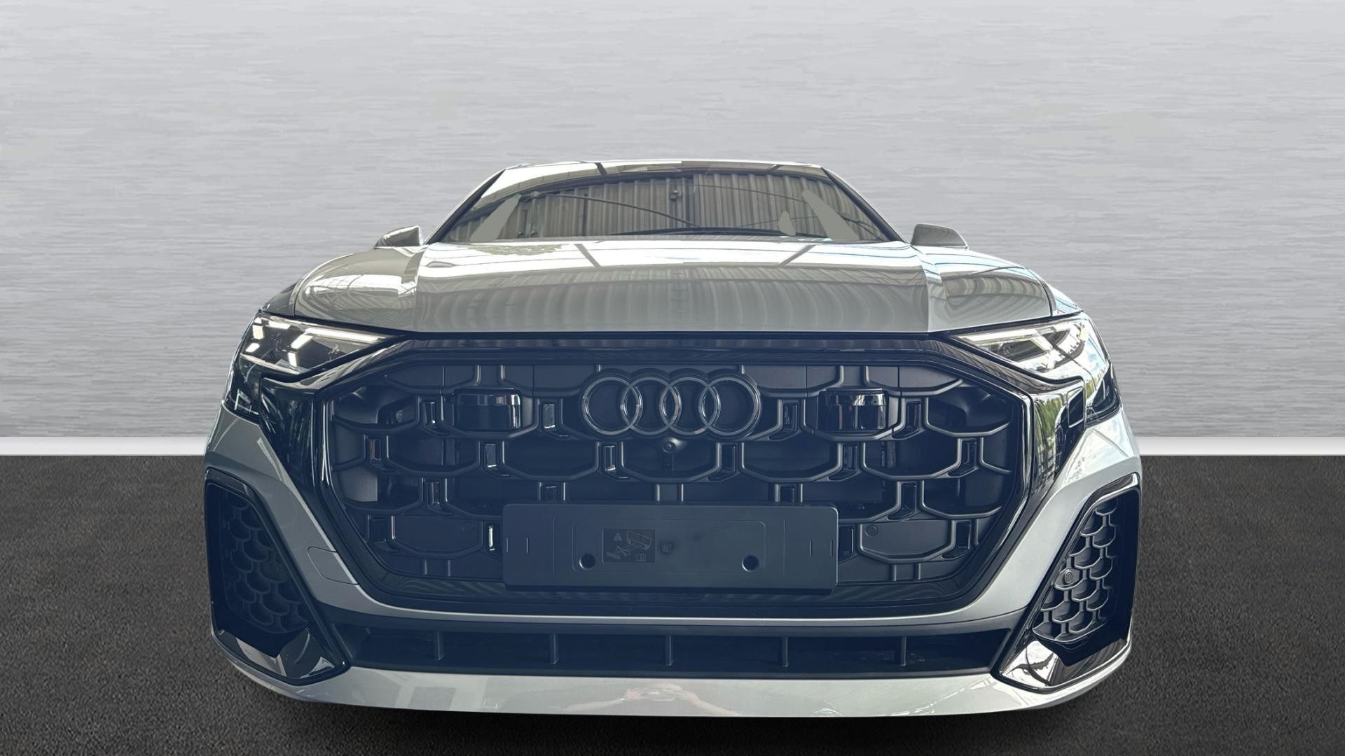 Audi Q8, 50 TDI quattro (nové - sklad) - fotka 2