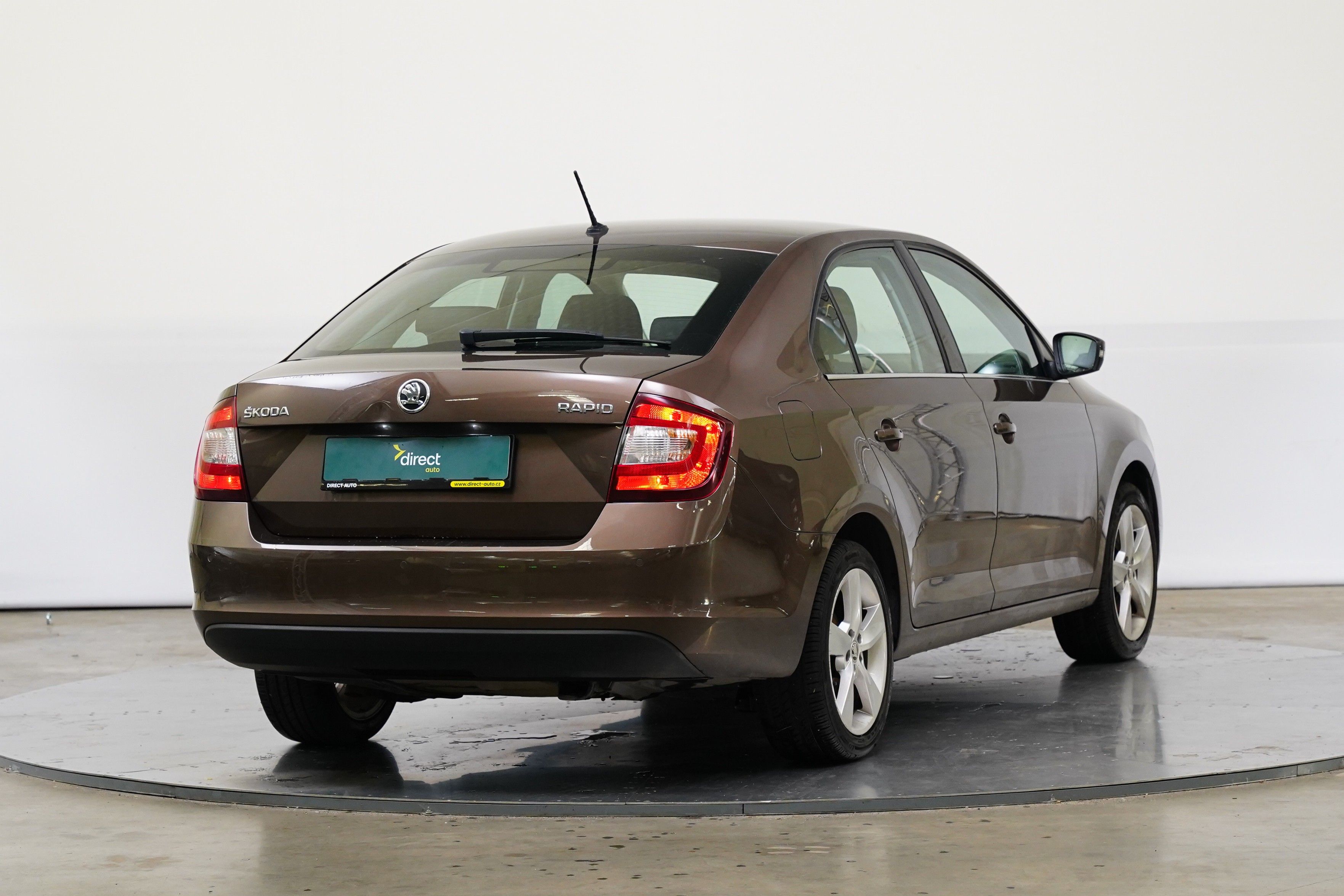 Škoda Rapid, 1.0 TSI 81 kW Style - fotka 2