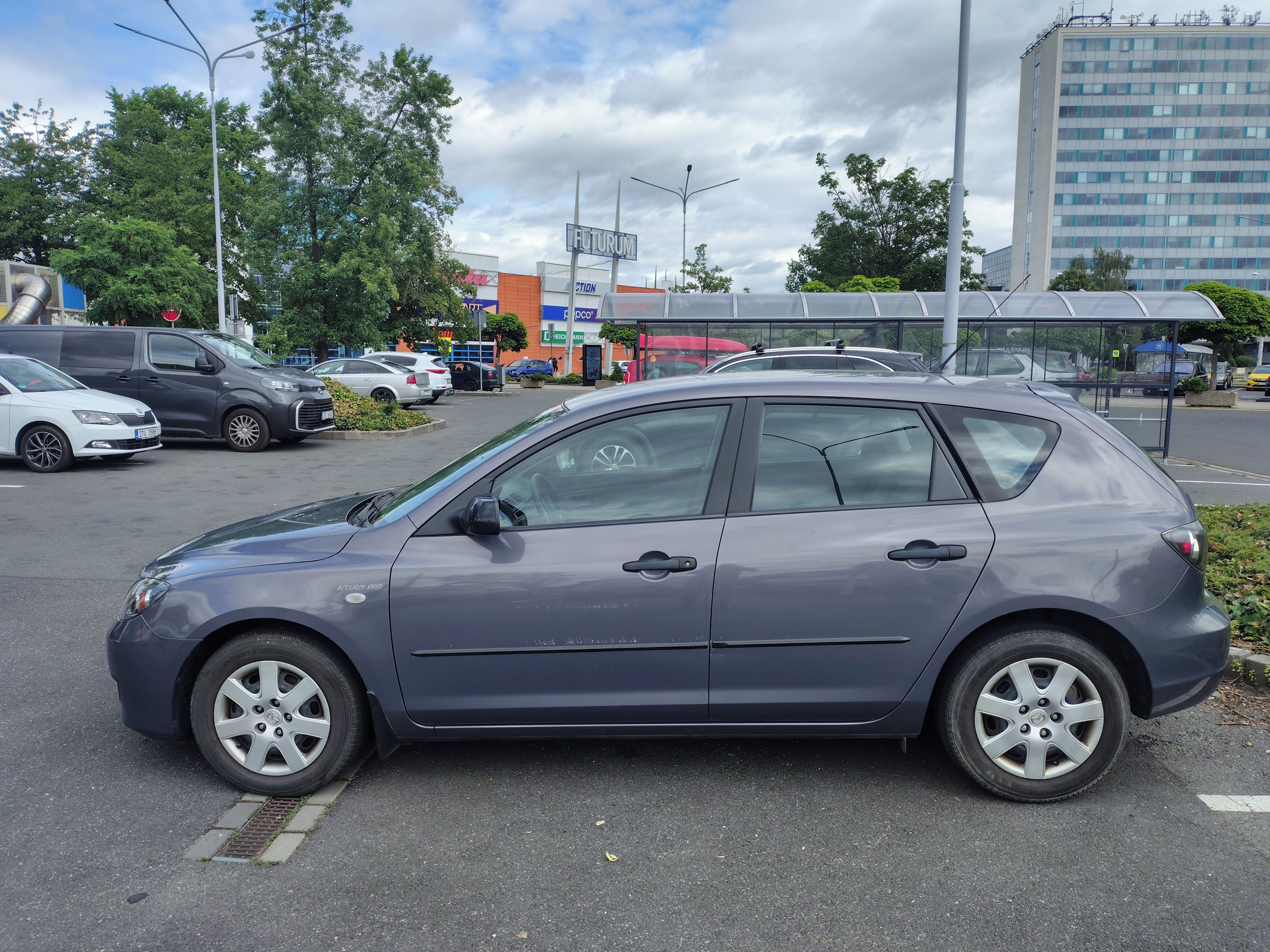 Mazda 3, najeto 70kkm - fotka 6