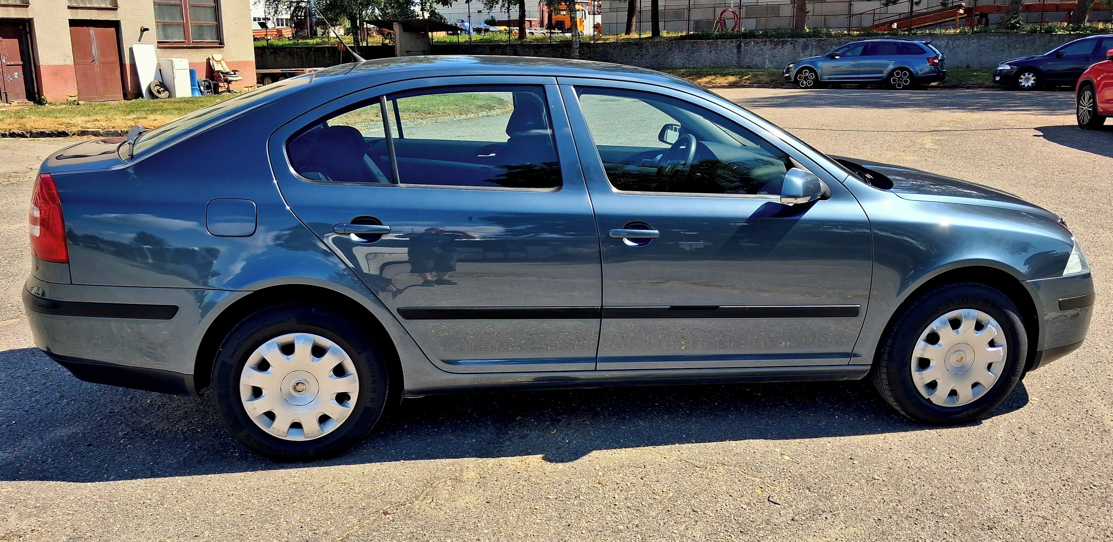 Škoda Octavia, 1.6 Mpi 103 000 KM. - fotka 6