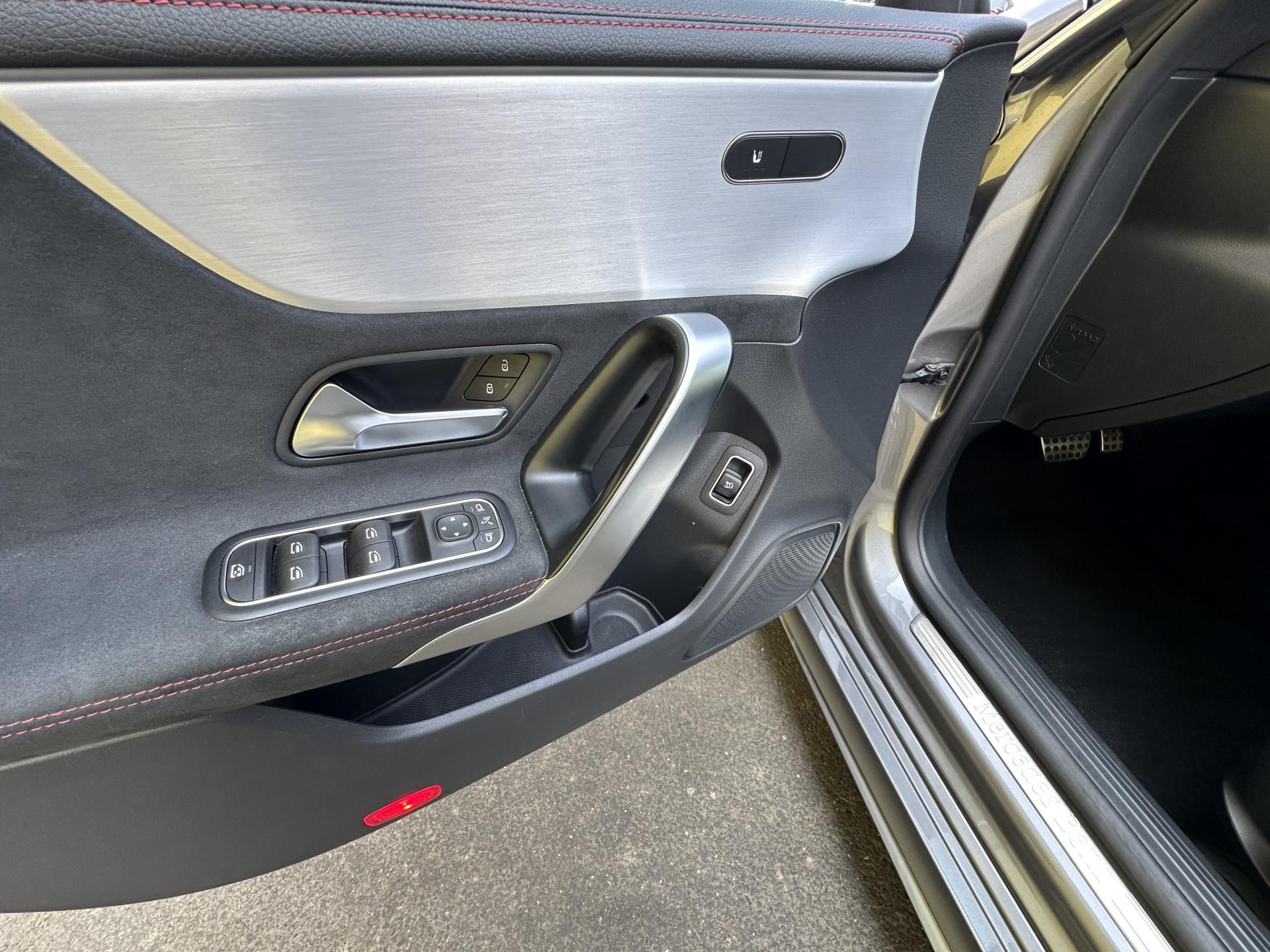 Mercedes-Benz CLA, C180 AMG/PANAROMA/FACELIFT - fotka 5