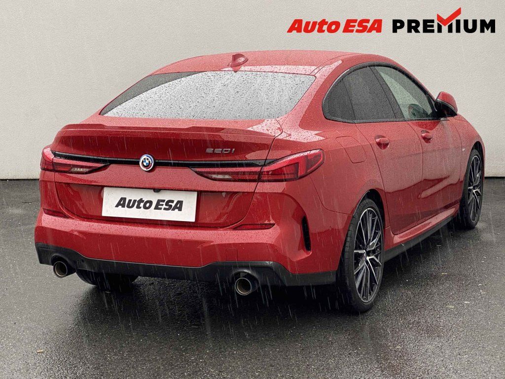 BMW Řada 2, 2.0i - fotka 4