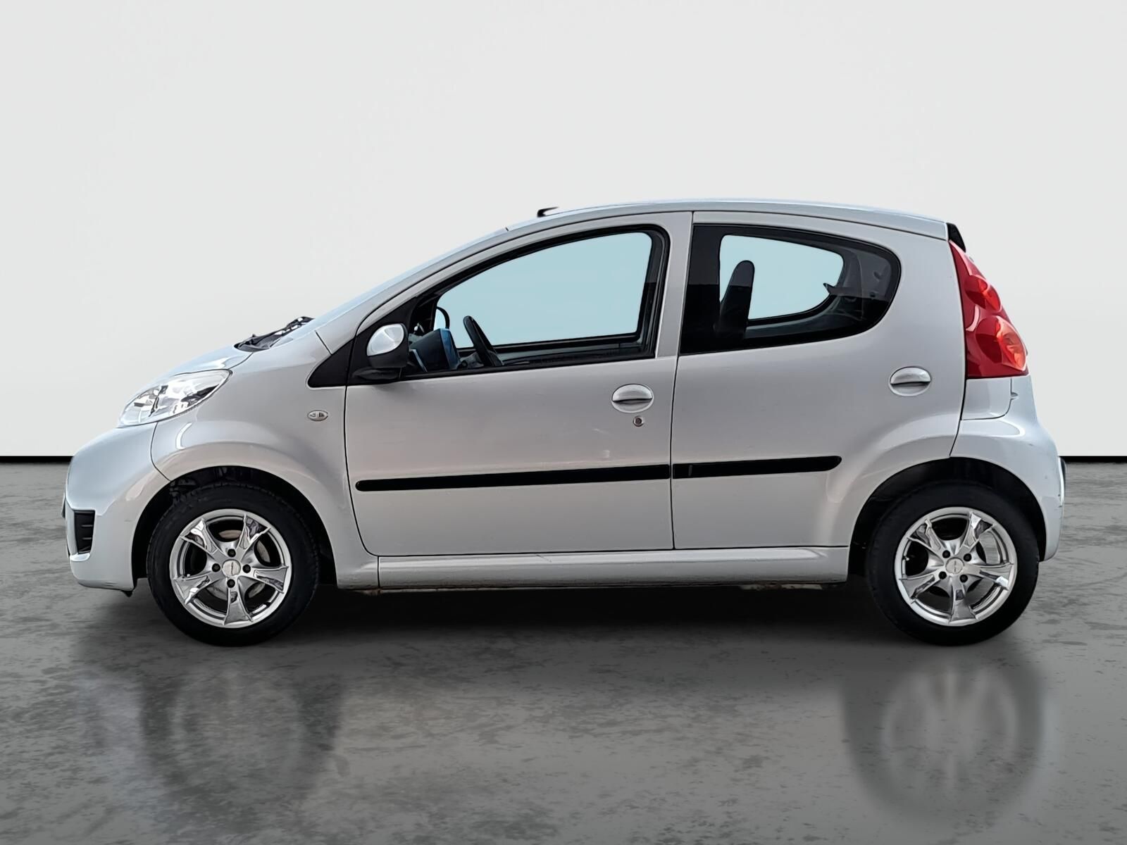 Peugeot 107, 1.0, jezdí skvěle - fotka 3
