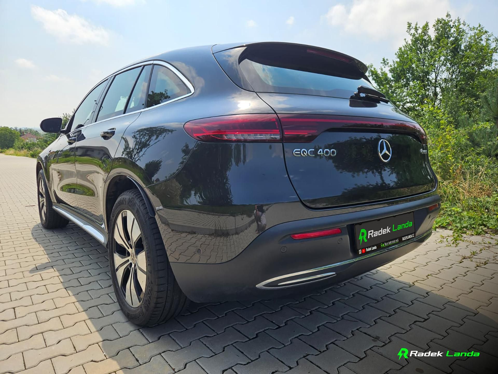 Mercedes-Benz EQC, 4MATIC 80 kWh - fotka 4