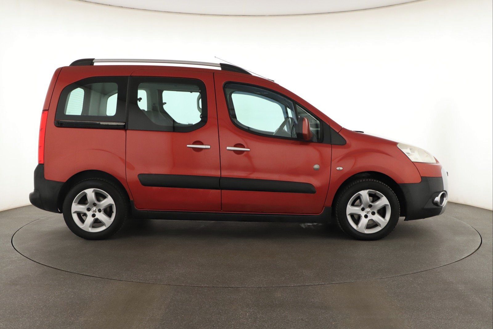 Peugeot Partner, 1.6 HDi, Outdoor, 5Míst, Klima - fotka 6