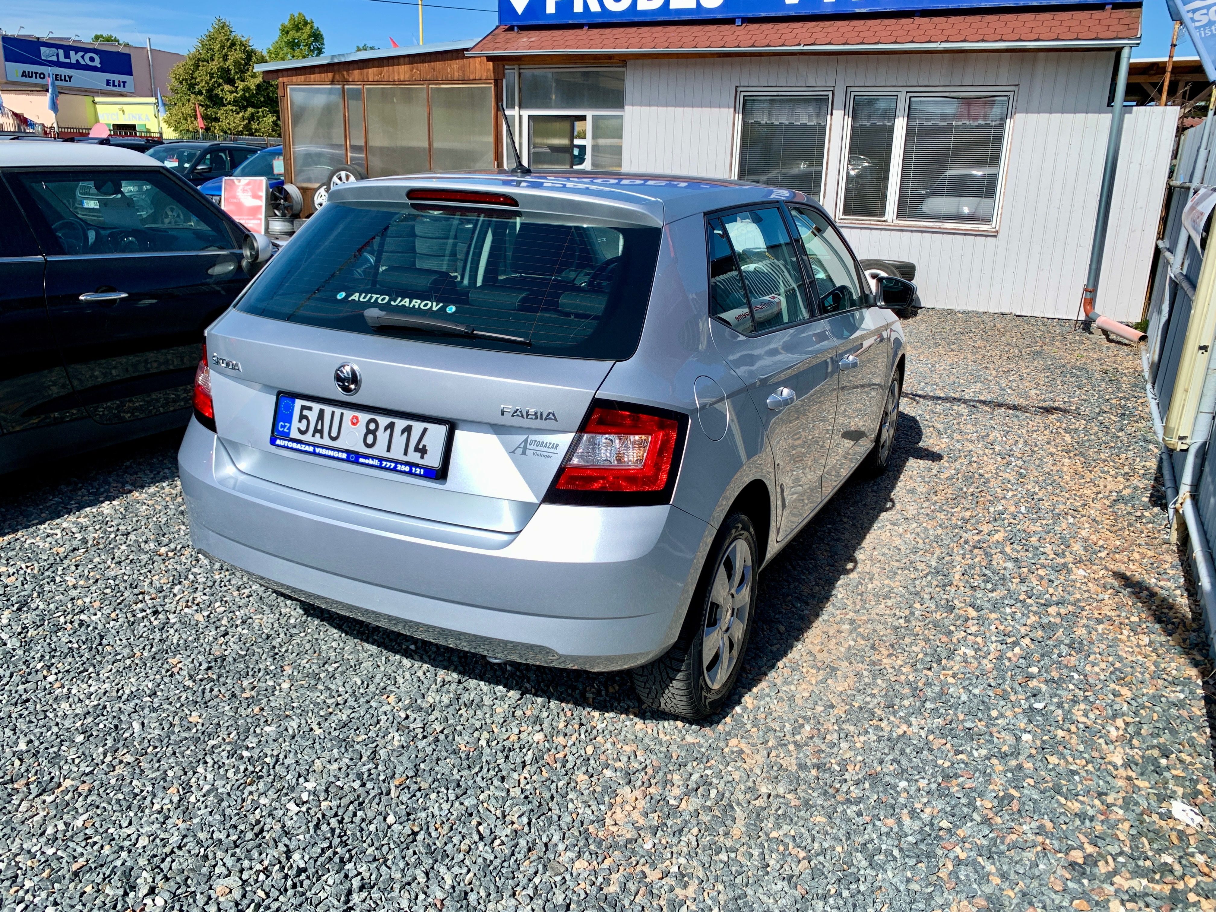 Škoda Fabia, 1.2 TSI, 23tkm, 66kW - fotka 6