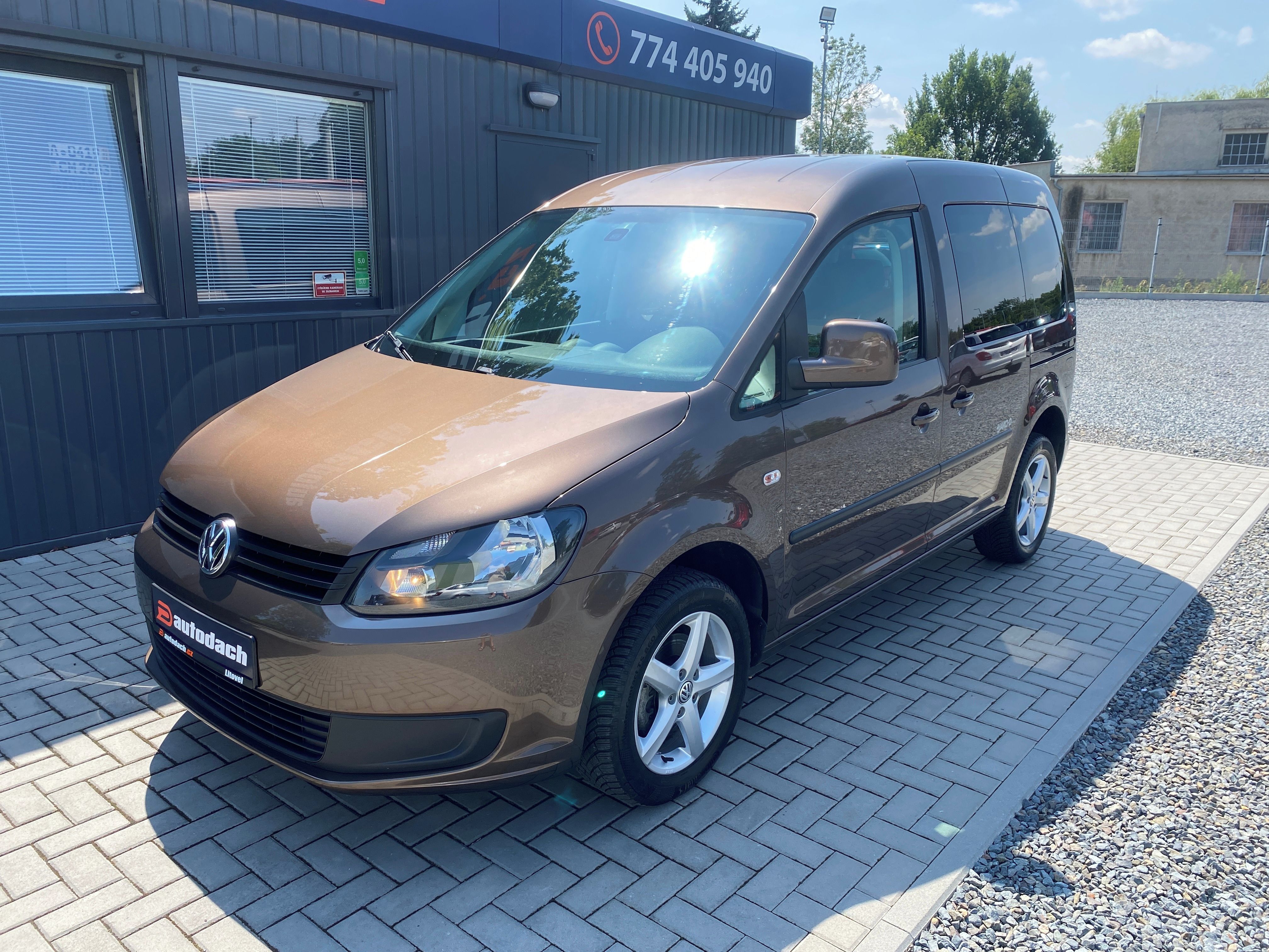 Volkswagen Caddy, 1.2 TSI77kW-1xMAJ.-TAŽNÉ-KLIMA - fotka 2