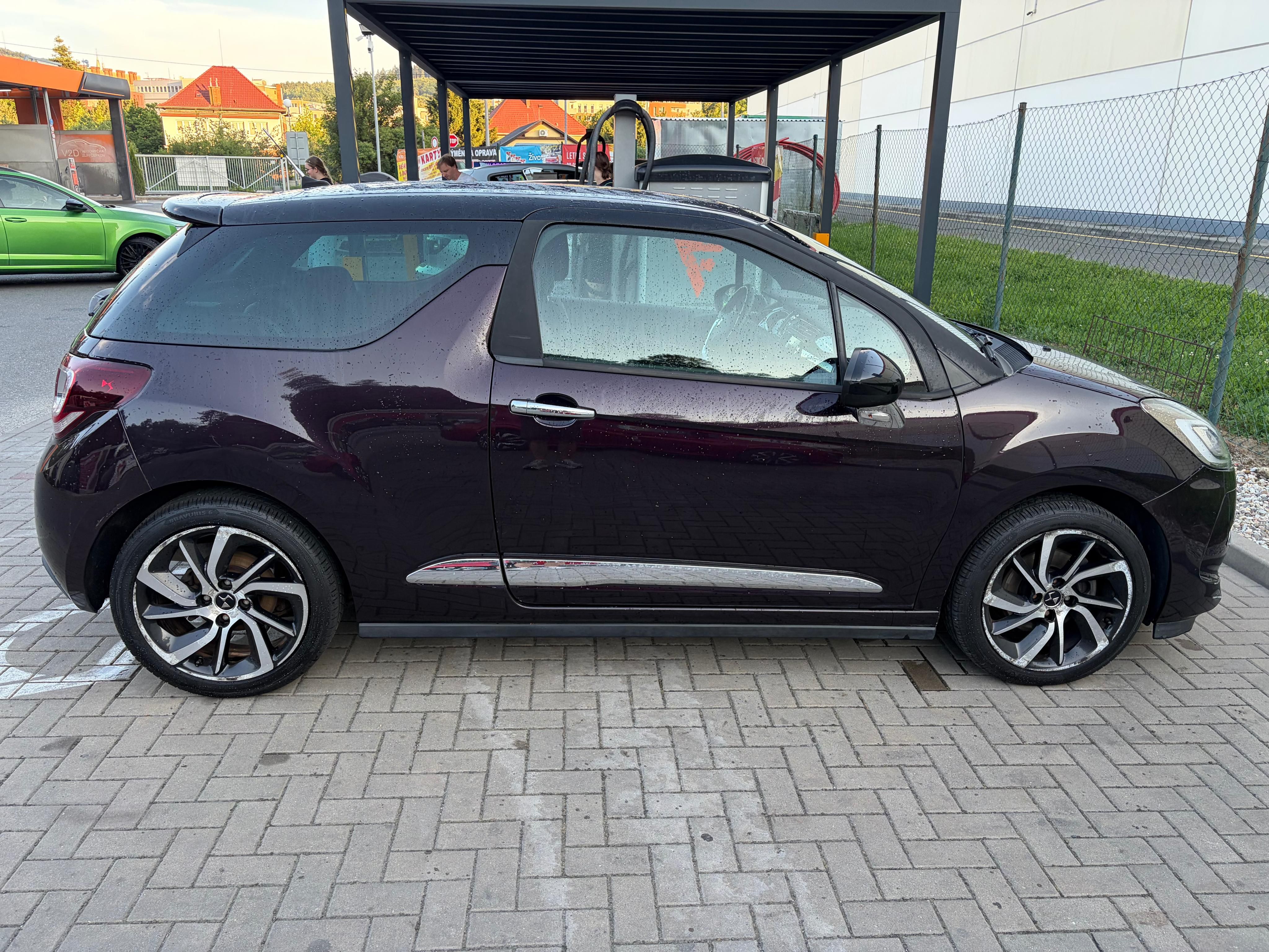 Citroën DS3, Citroën DS3 1.6 THP Sport Chic - fotka 6
