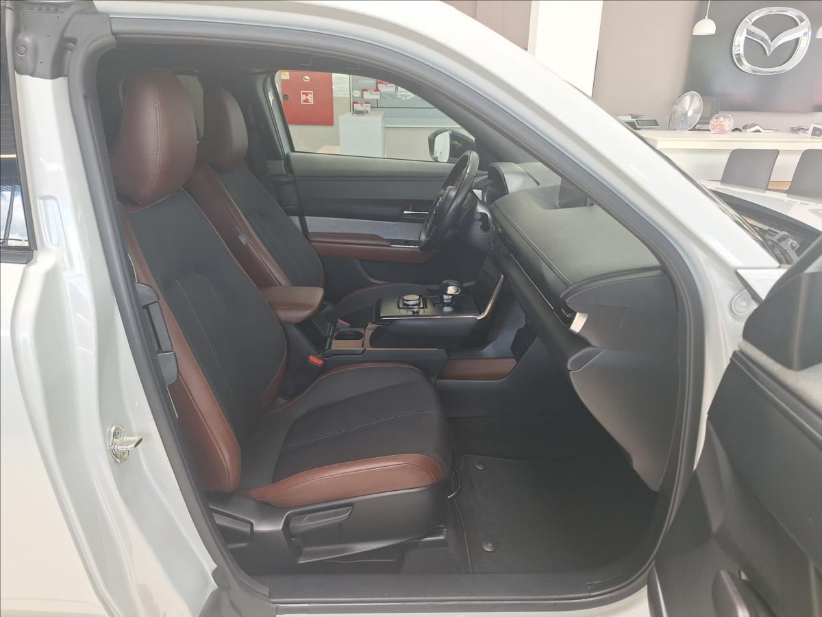 Mazda MX-30, EV e-SKYACTIV LUXURY - VINTAGE - fotka 3