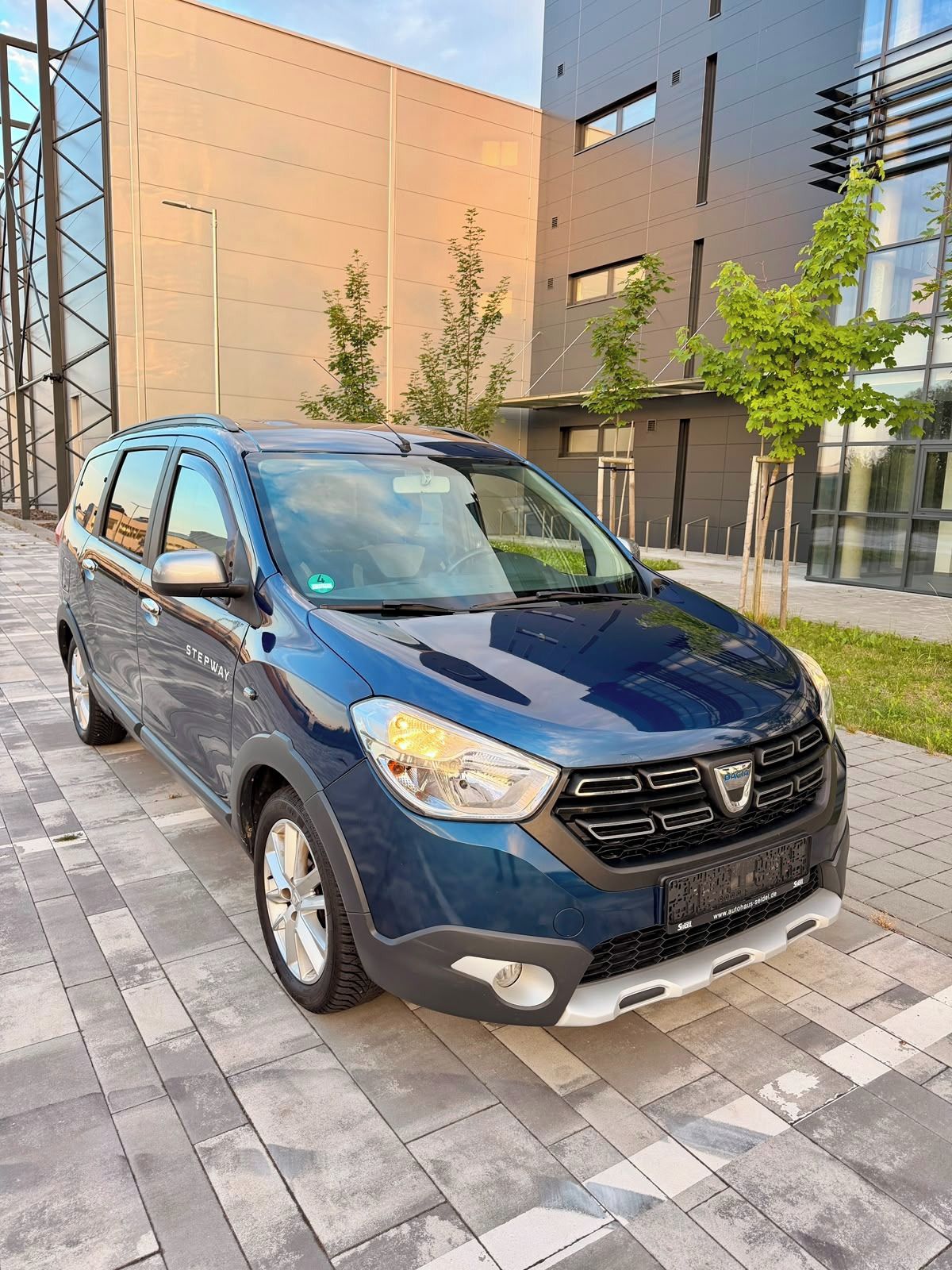 Dacia Lodgy, 1.6 SCe 7 míst