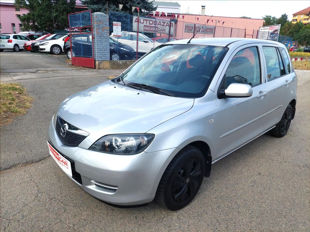 Mazda 2, 1,2 i  zachovalý vůz