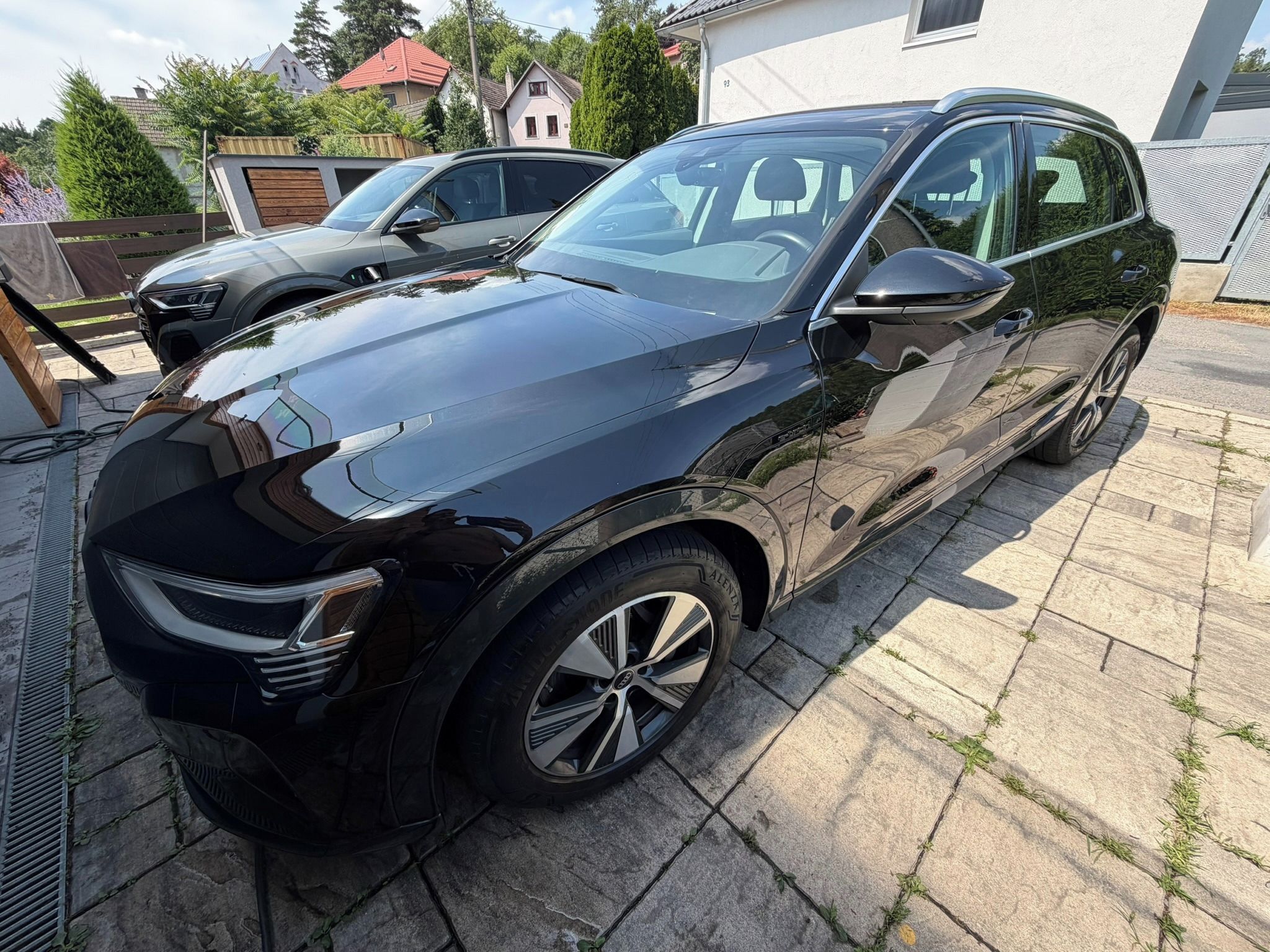 Audi Q8 e-tron, 50,asitenti,kamery okolí,kessy - fotka 6