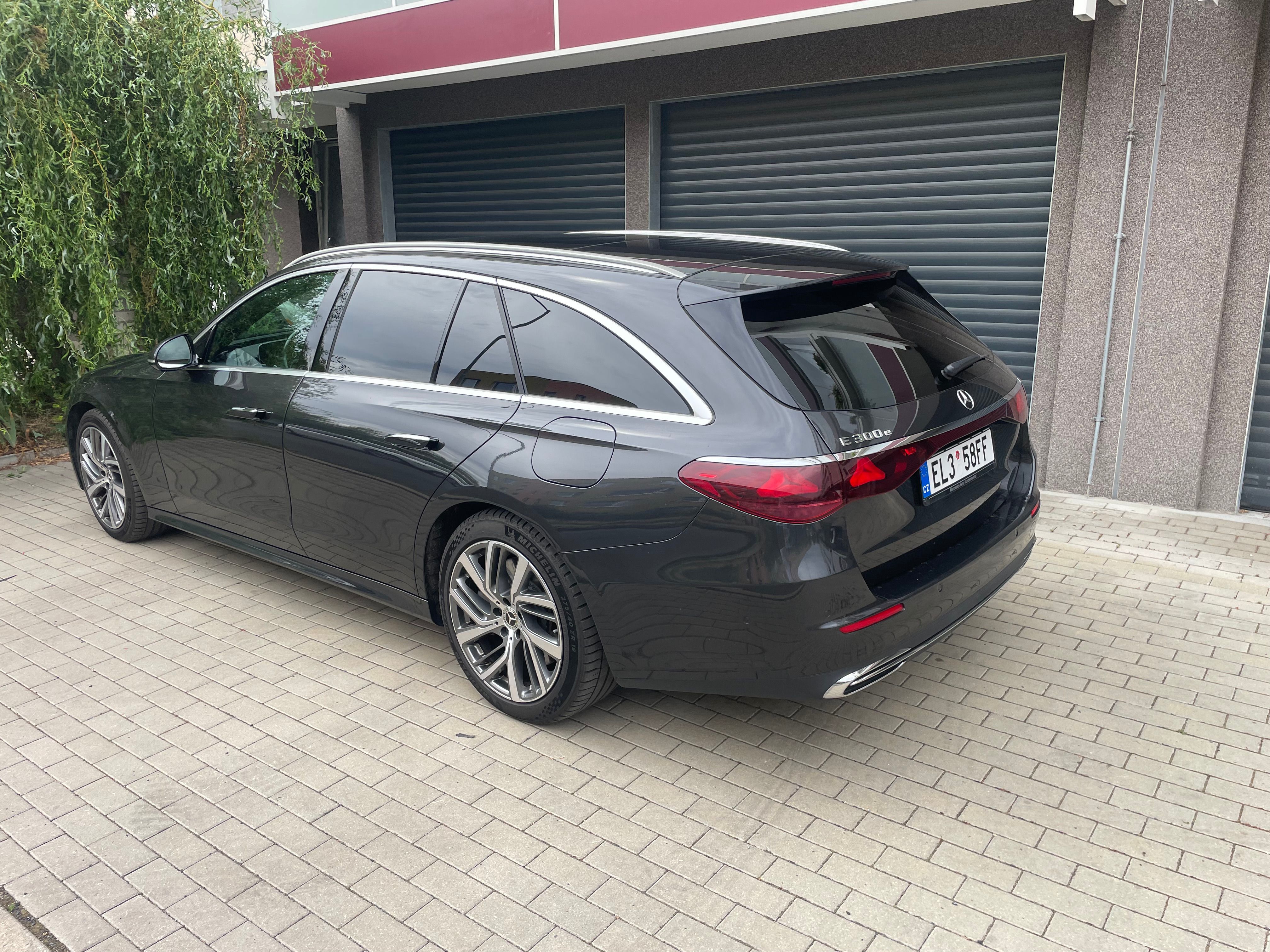 Mercedes-Benz Třídy E, E300E model 2024 - fotka 6