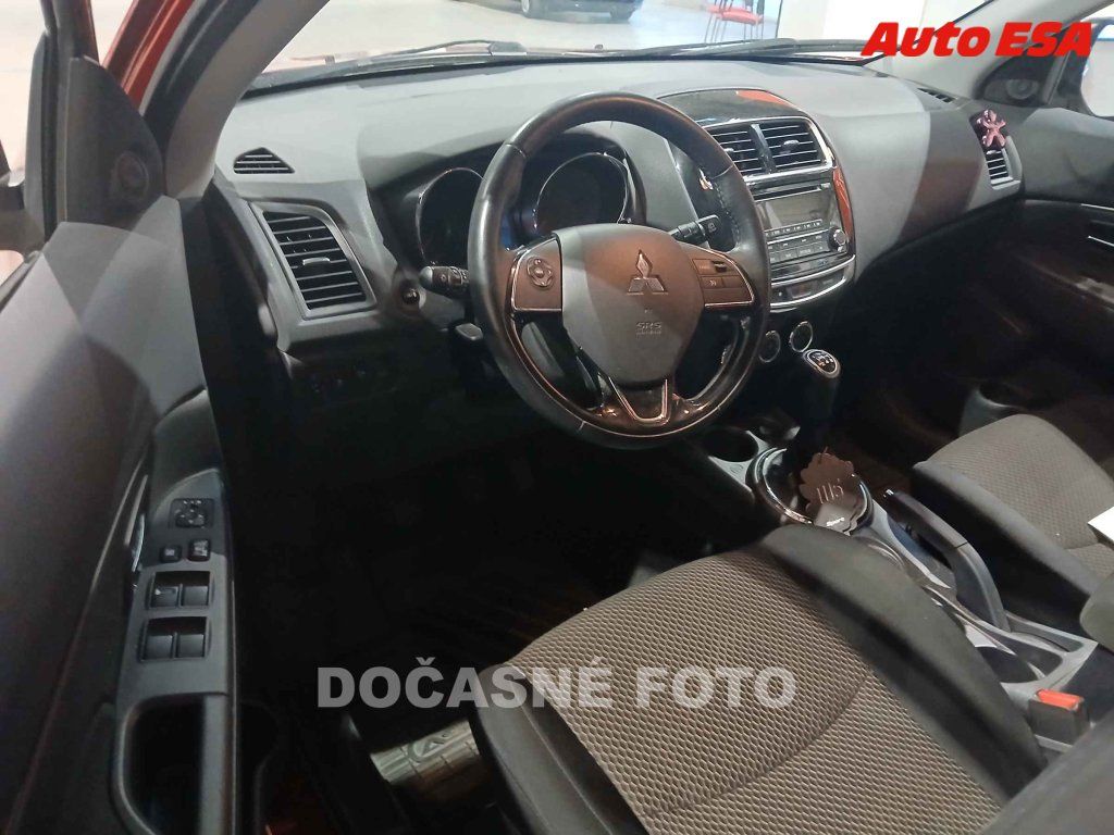 Mitsubishi ASX, 1.6.,1.maj,ČR - fotka 3