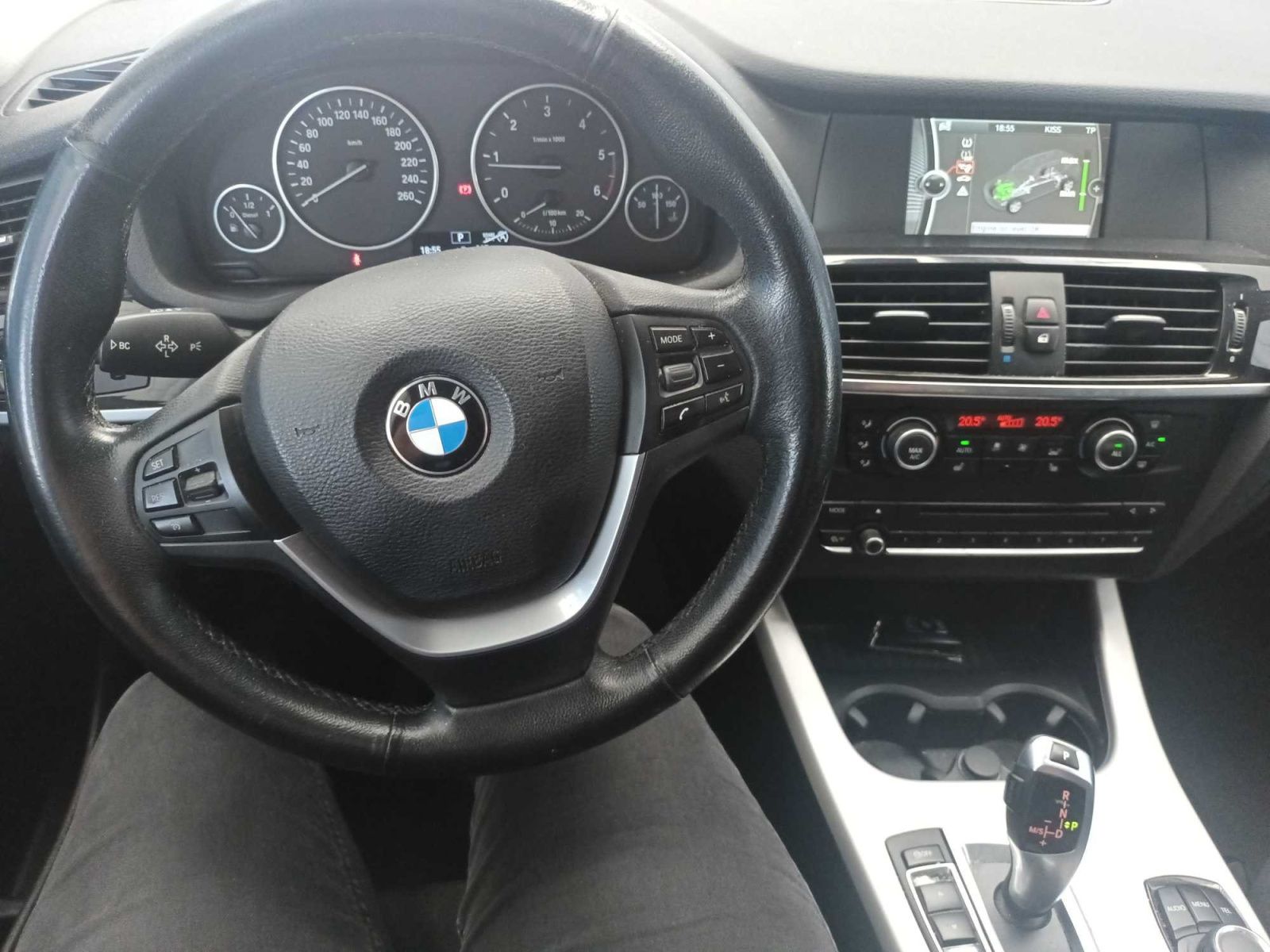 BMW X3, sDrive18d, Automat, Xenony - fotka 3
