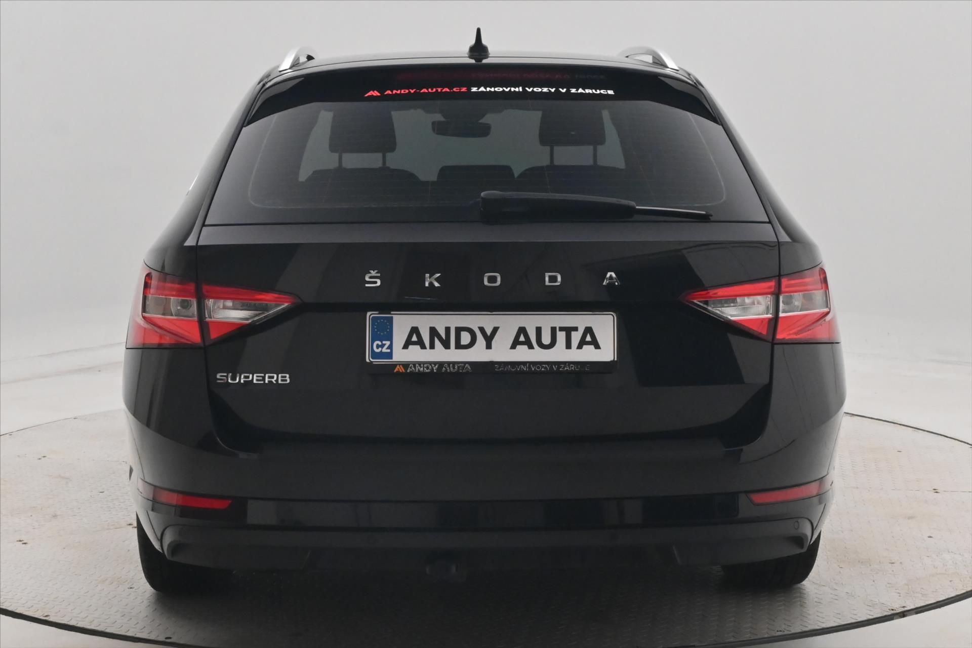 Škoda Superb, 2,0 TDI 110kW DSG Style Záruka - fotka 6