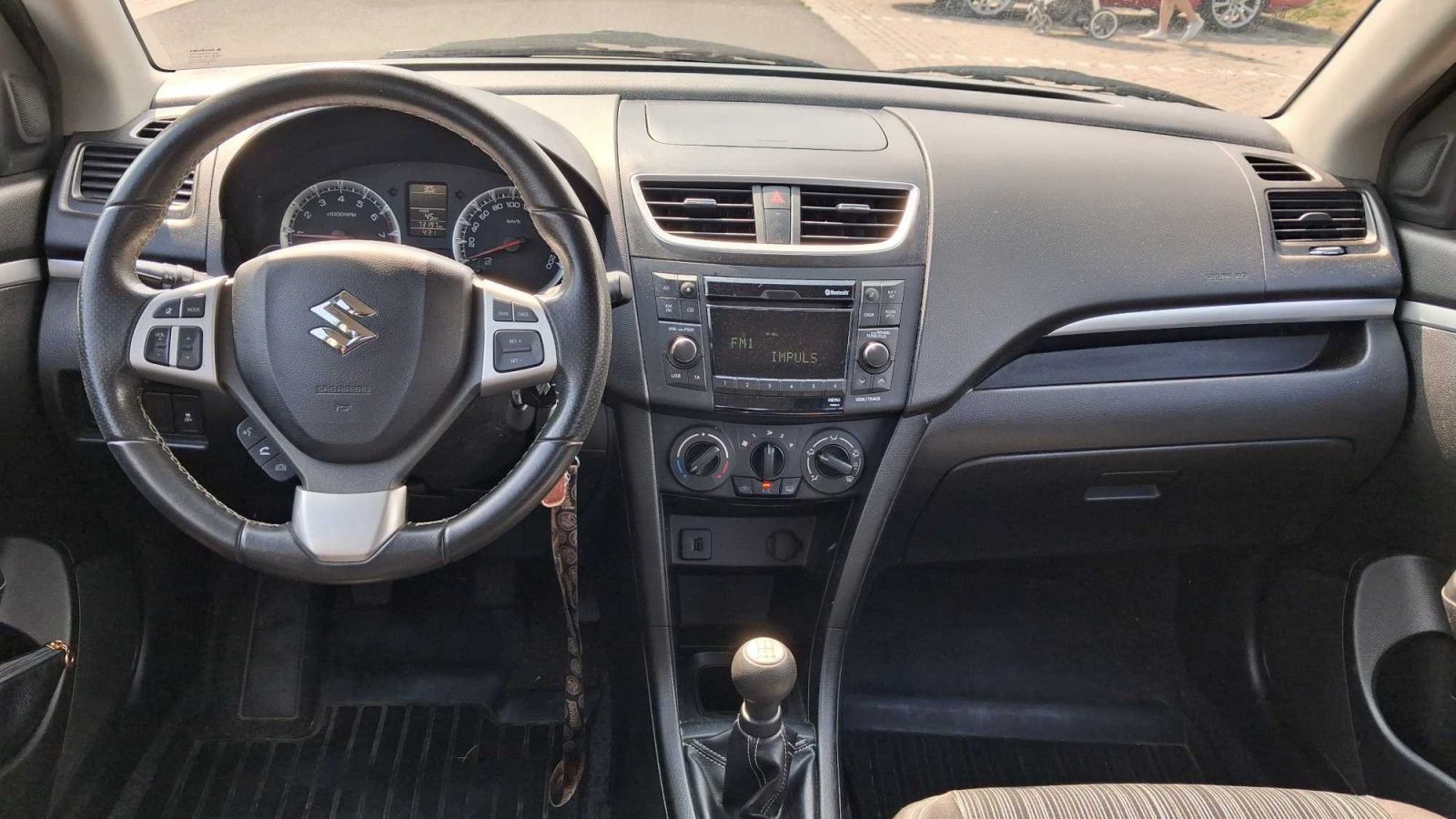 Suzuki Swift, 1.2, Serv.kniha, Klima - fotka 3