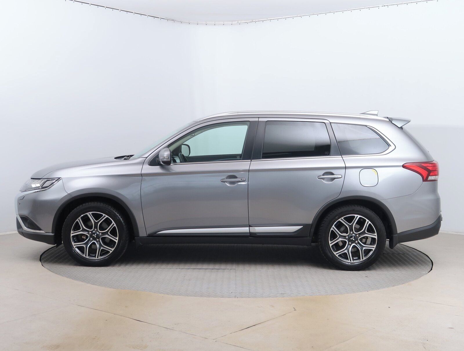 Mitsubishi Outlander, 2.0, LPG, 4X4, Automat - fotka 3