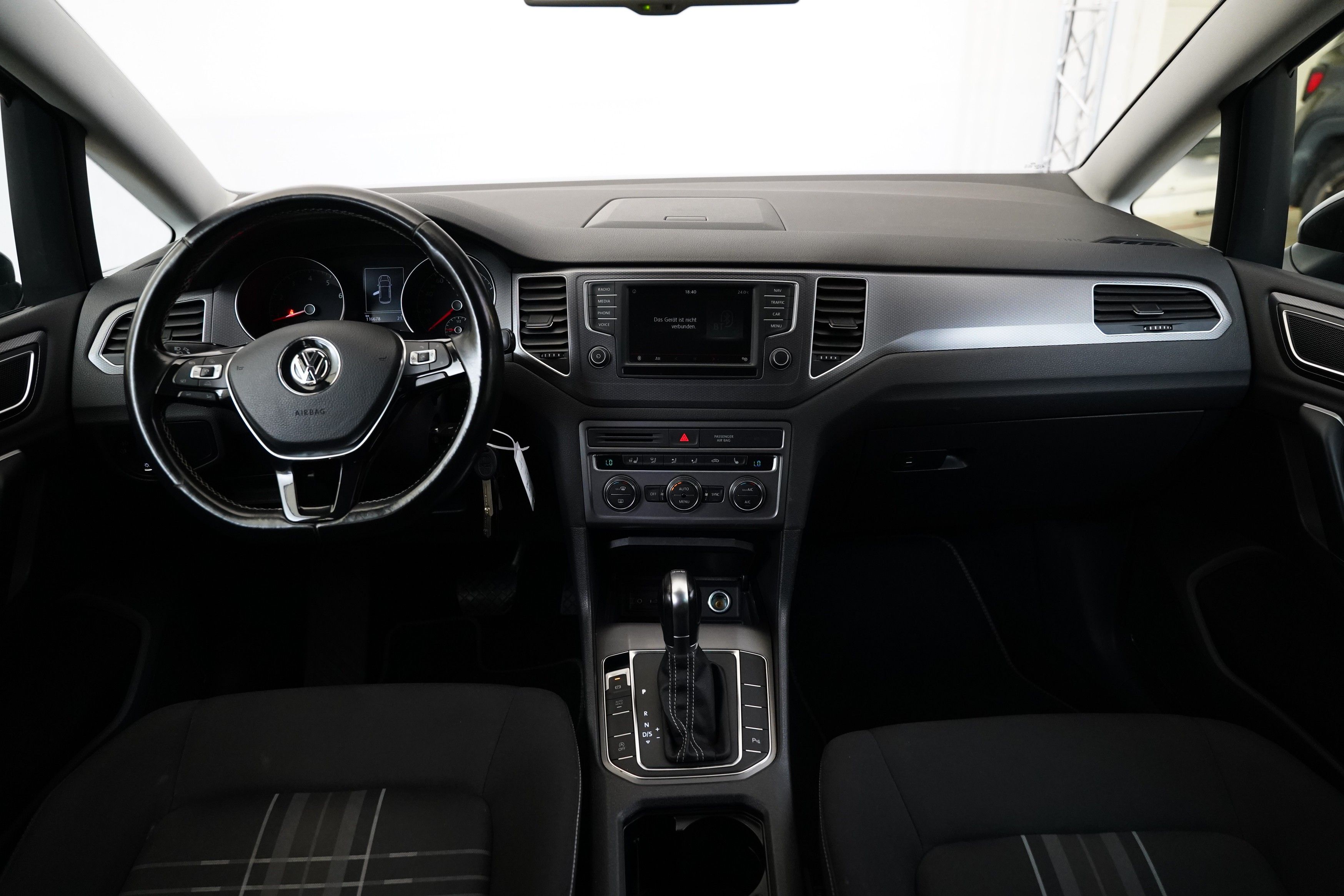 Volkswagen Golf, 1.4 TSI 92 kW DSG Lounge - fotka 5