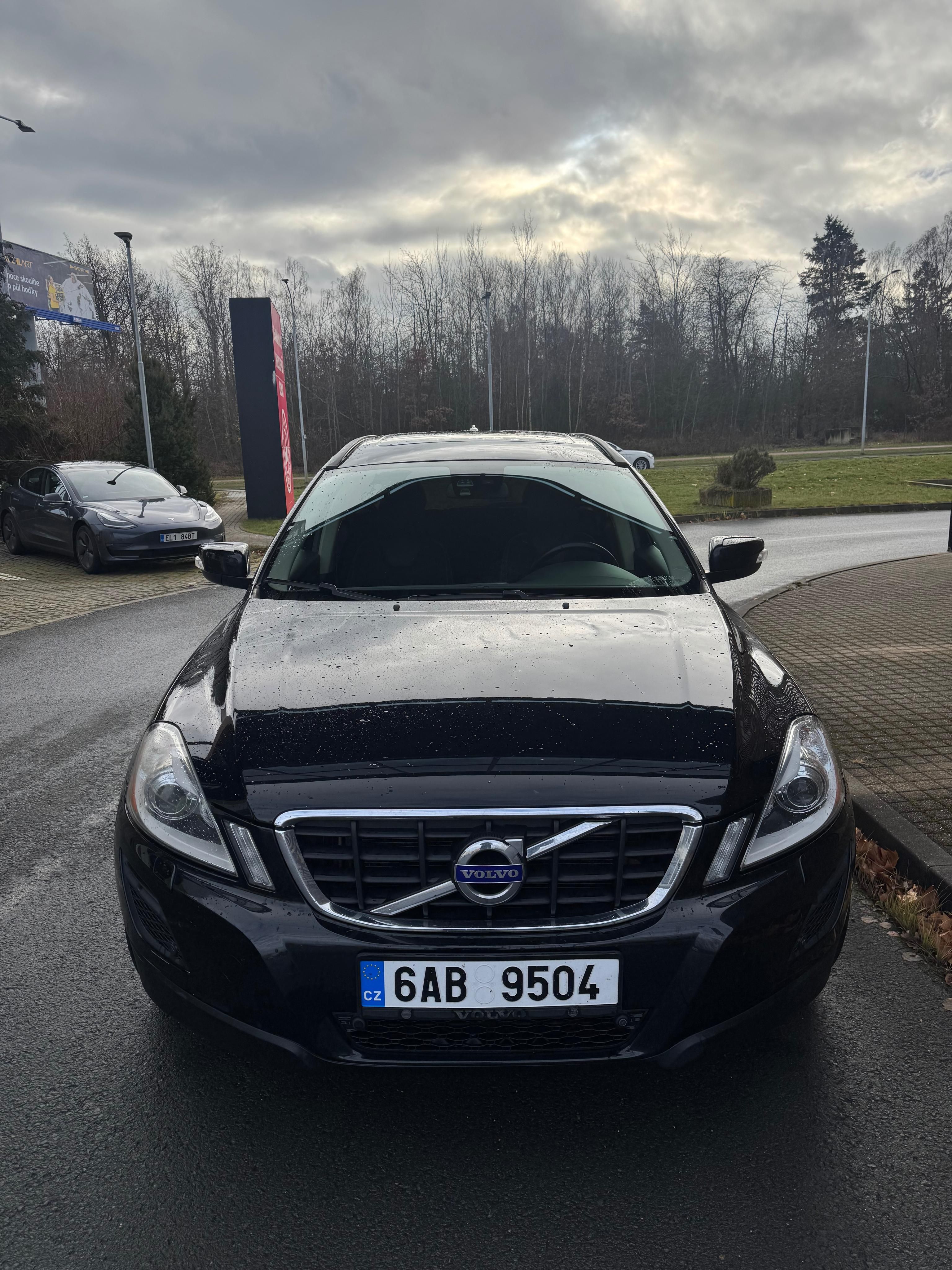 Volvo XC60, Volvo XC60 2.4D 151 KW 4x4 - fotka 2