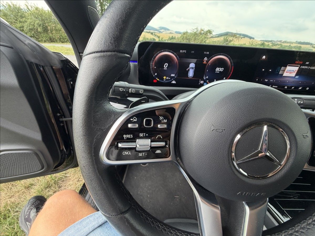 Mercedes-Benz CLA, 200 Shooting Break 120kW - fotka 6