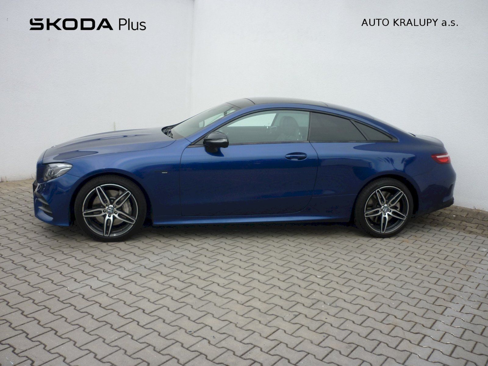 Mercedes-Benz Třídy E, E 450 4MATIC  270 Kw AMG-packe - fotka 3