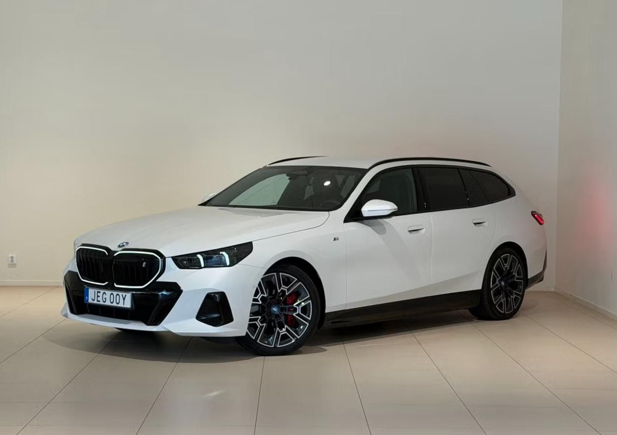 BMW i5, eDrive40 Touring M 360k HuD