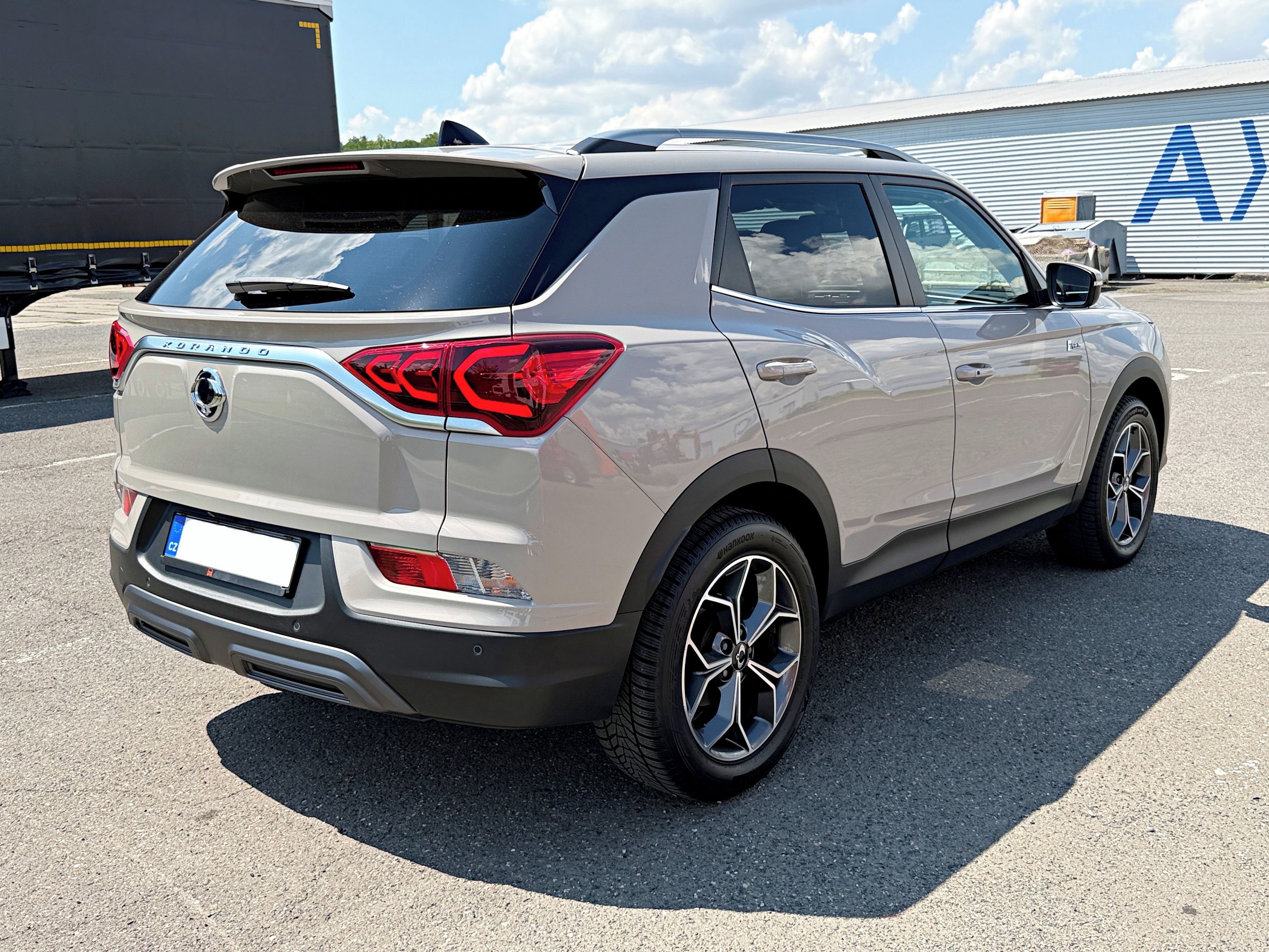 SsangYong Korando, Premium 1.5 T-GDI Automat 4x4 - fotka 5