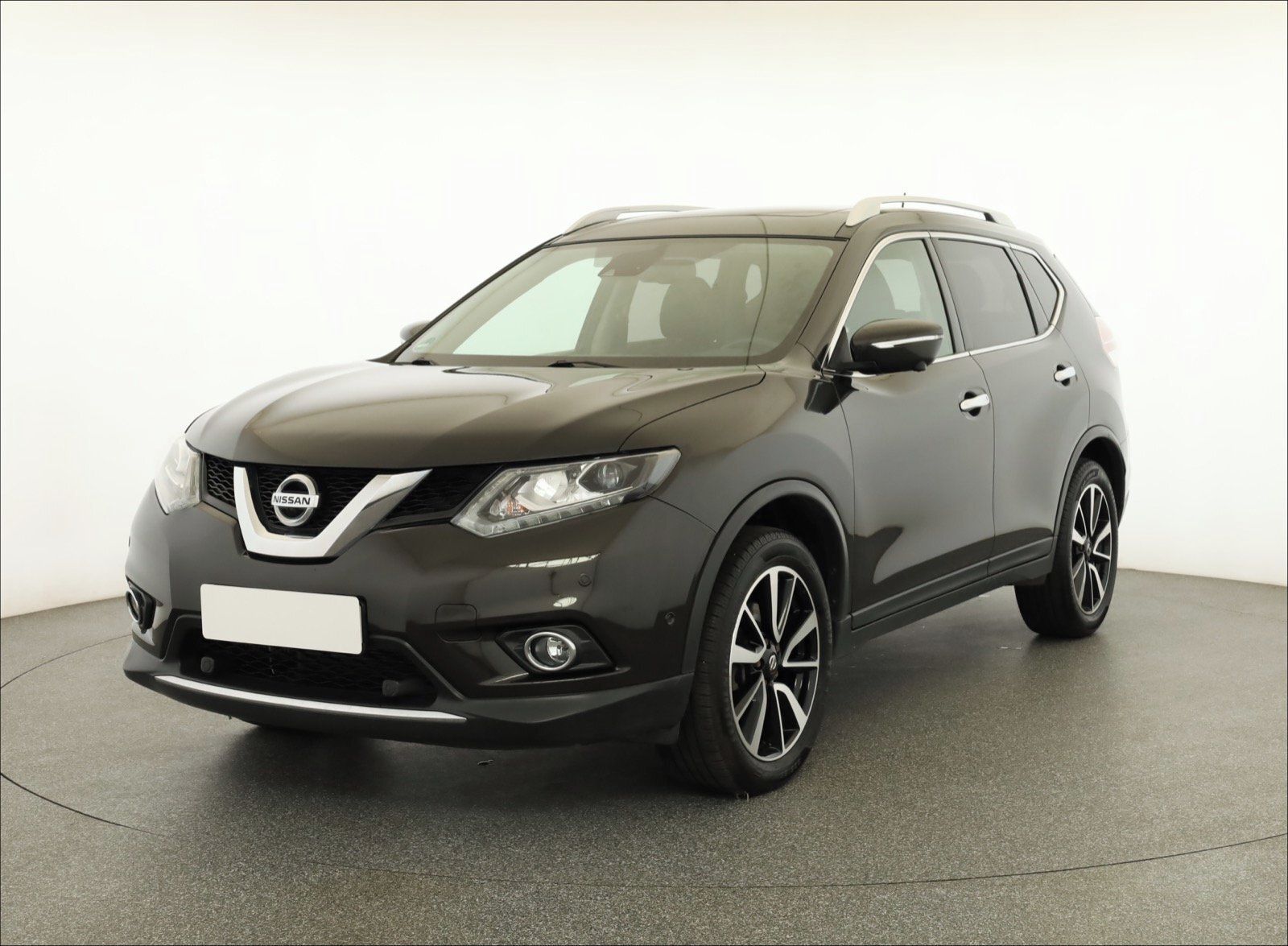 Nissan X-Trail, 2.0 dCi, 4X4, 7 míst - fotka 2